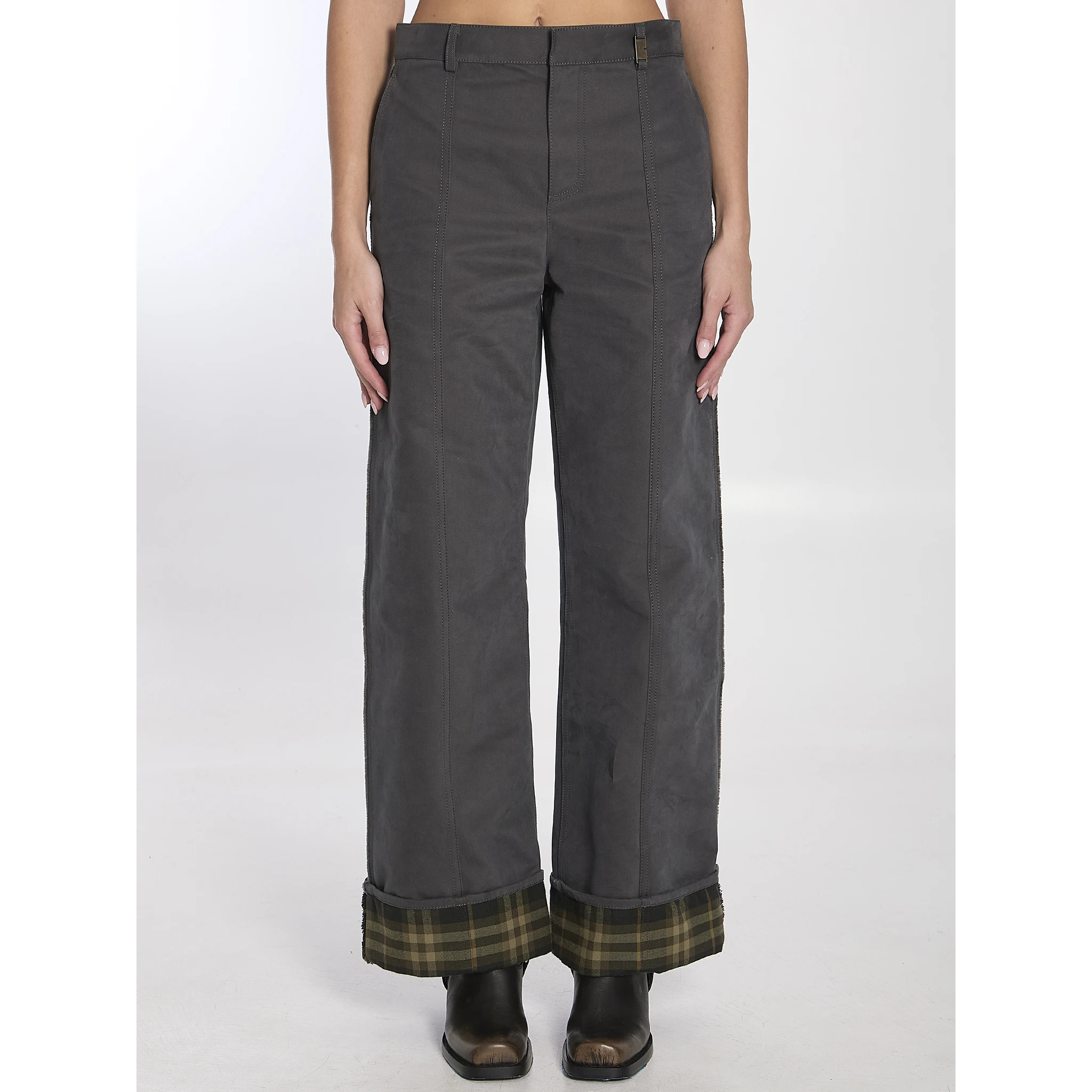 Trousers in cotton and nylon