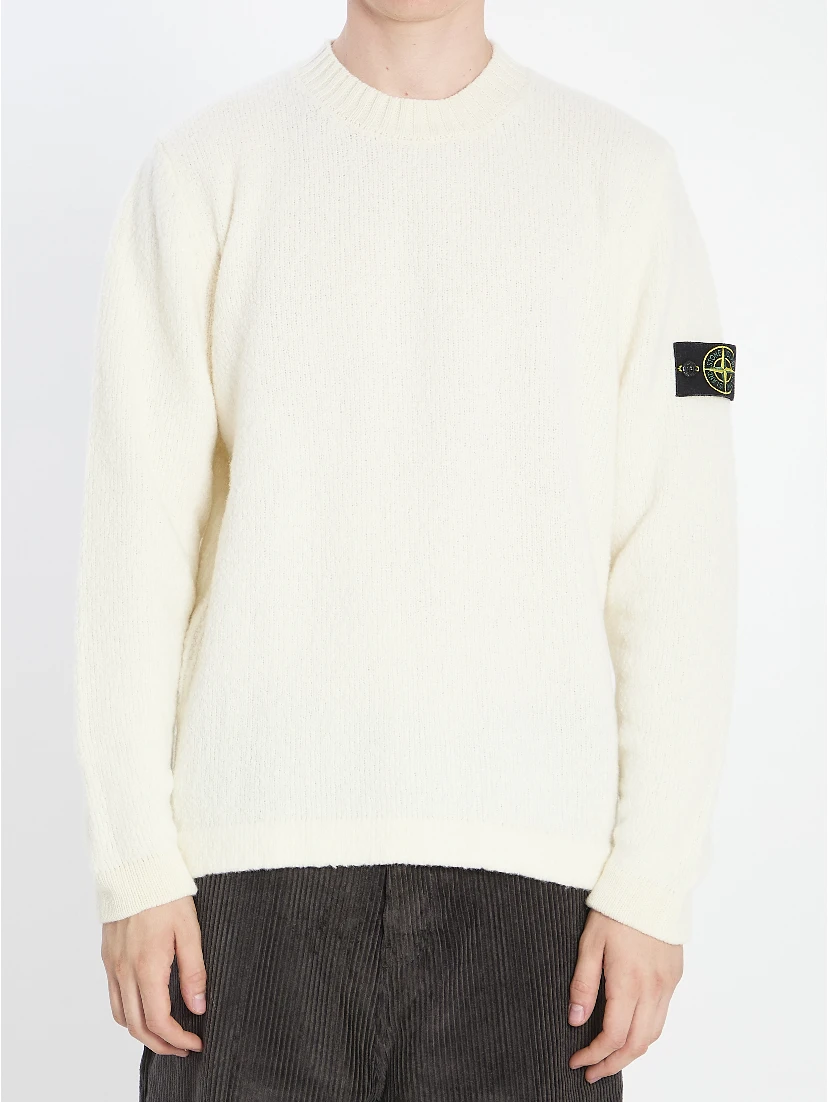 Crew neck sweater