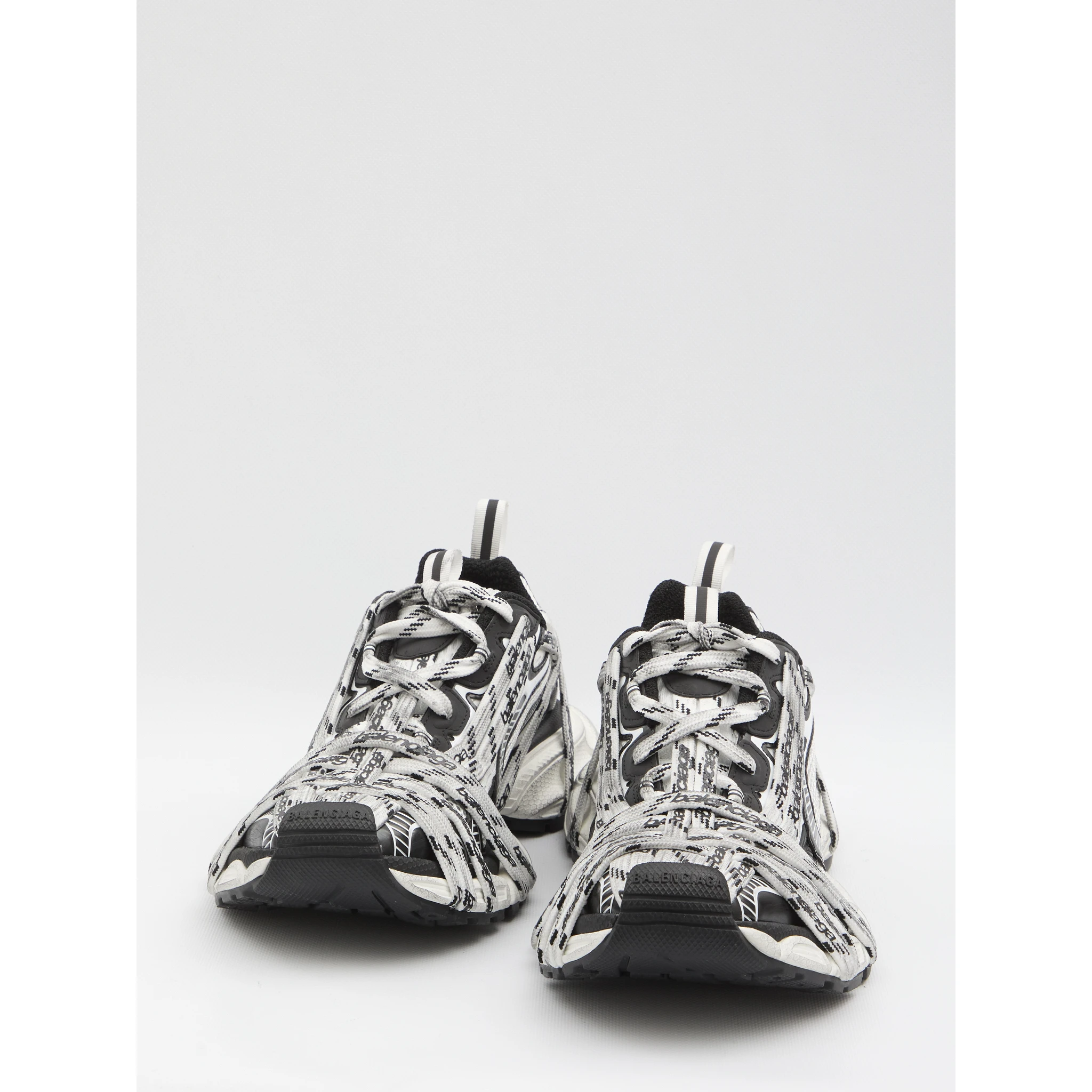 3XL Extreme Laces sneakers