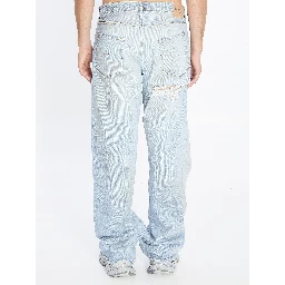 Distressed relaxed jeans