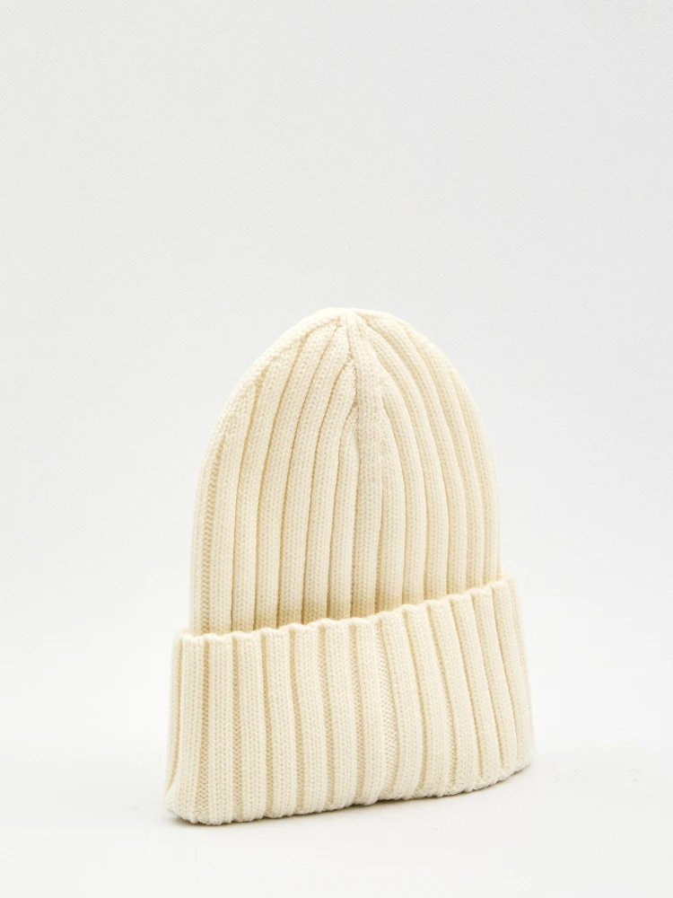 Beanie in virgin wool alternative