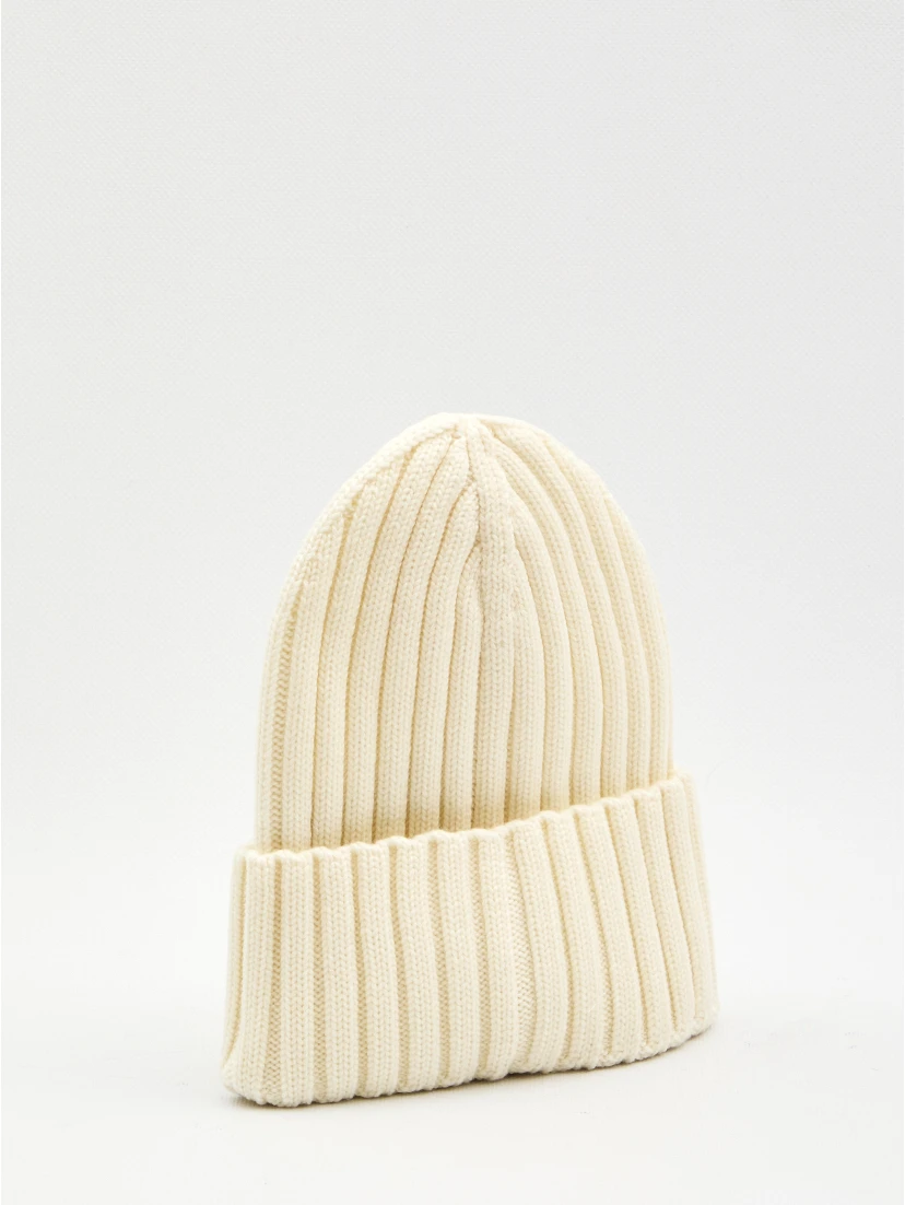 Beanie in virgin wool
