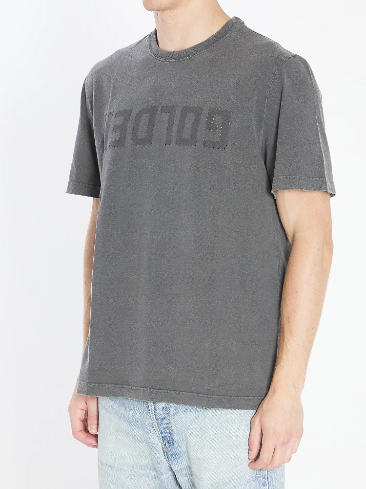 Golden T-shirt alternative