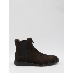 Chelsea boots in waxed suede