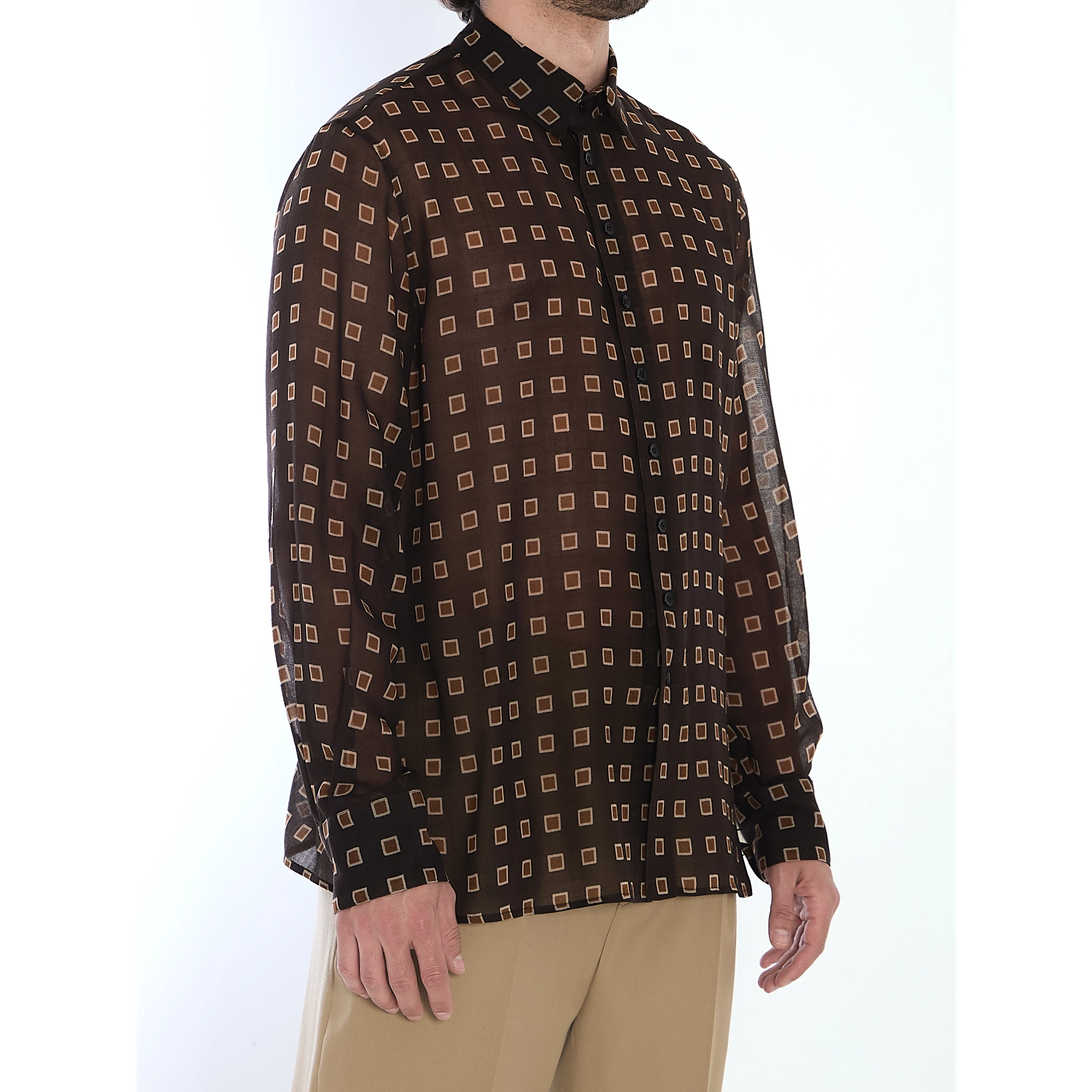 Shirt with geometric pattern