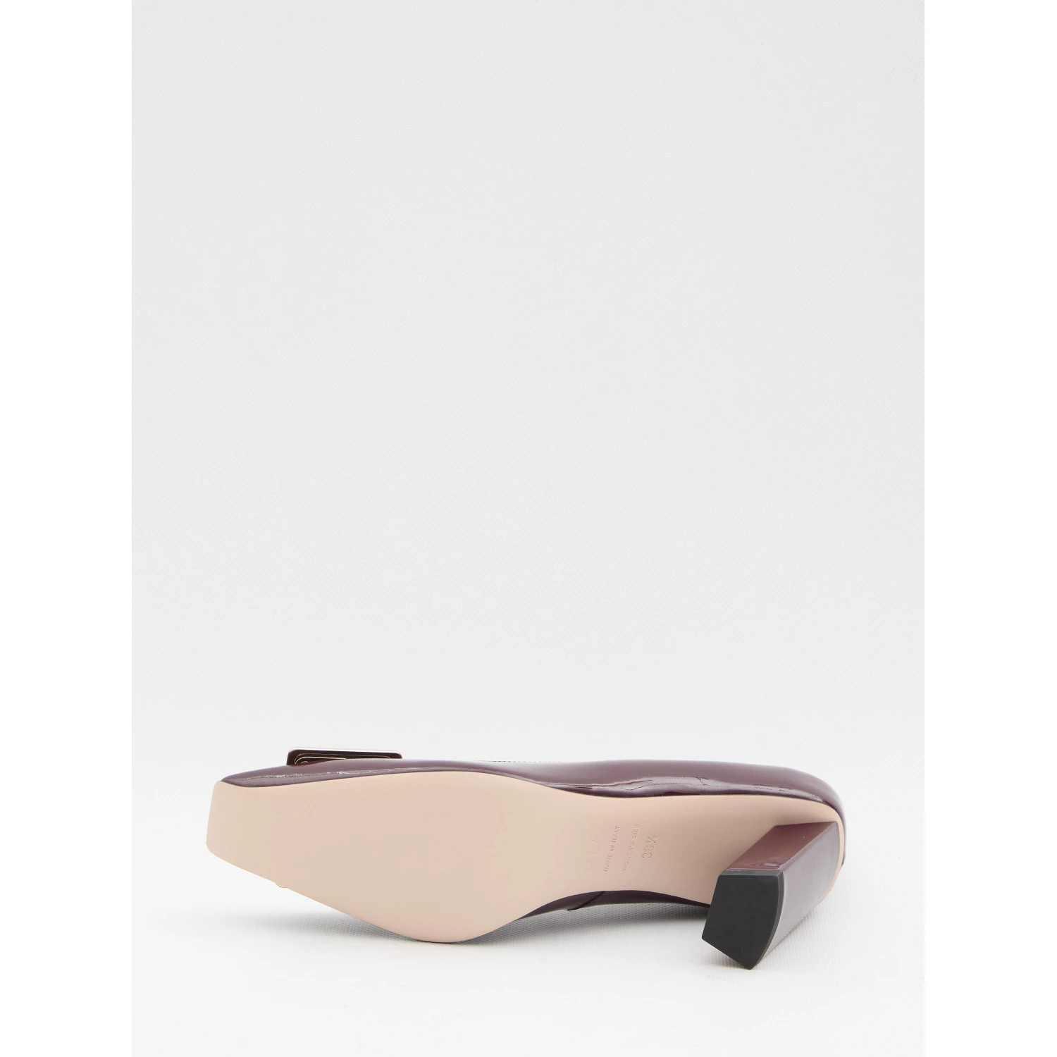Belle Vivier pumps