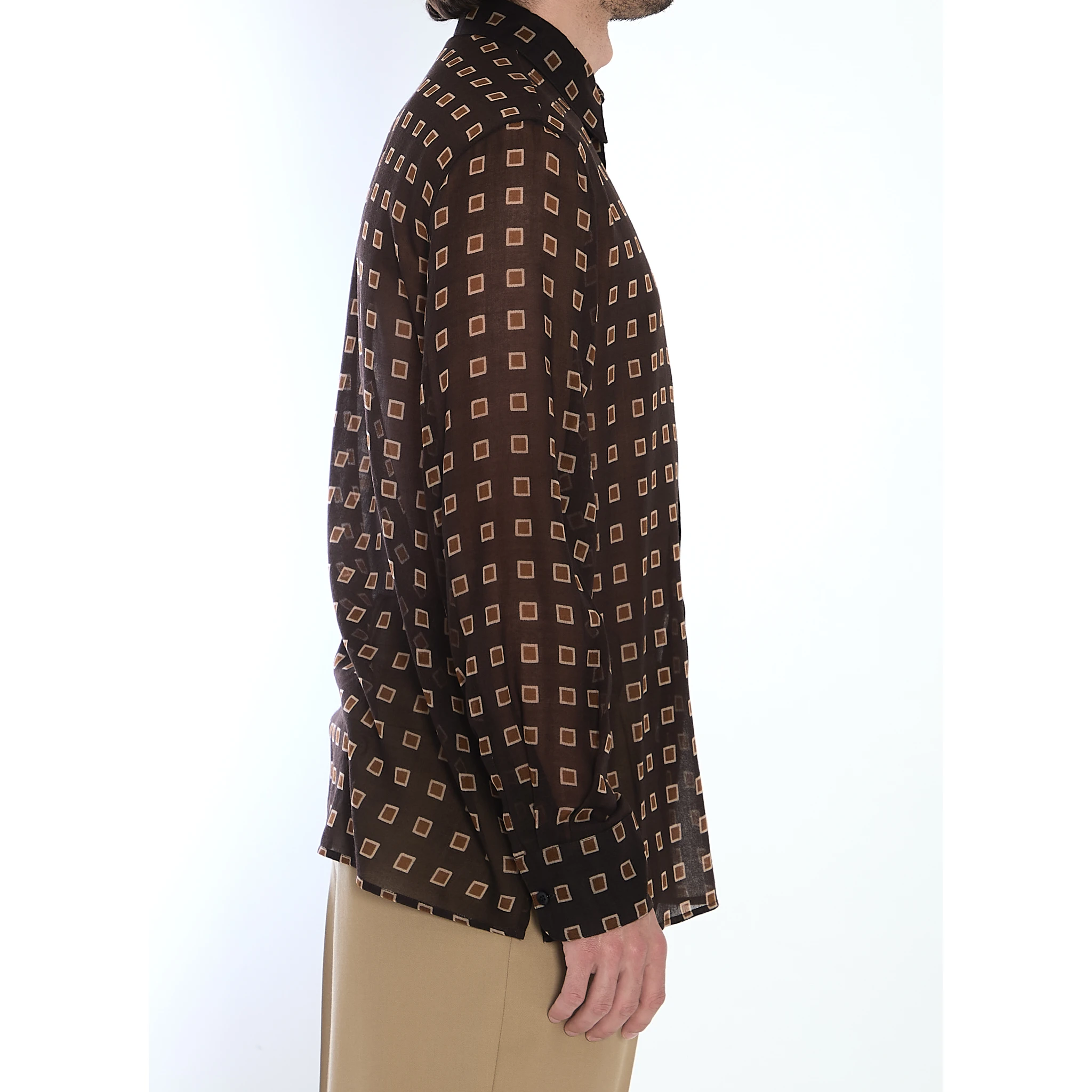 Shirt with geometric pattern