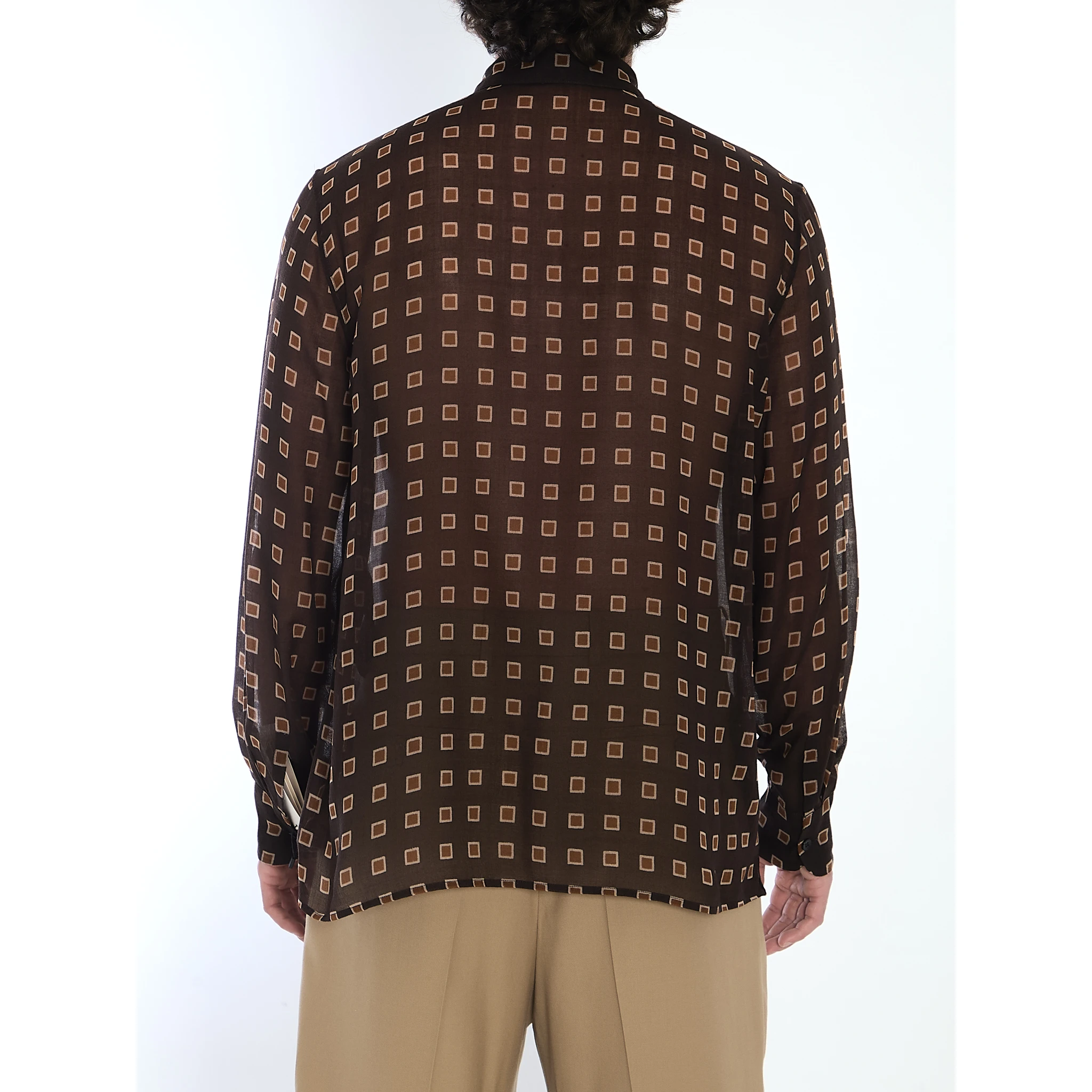 Shirt with geometric pattern