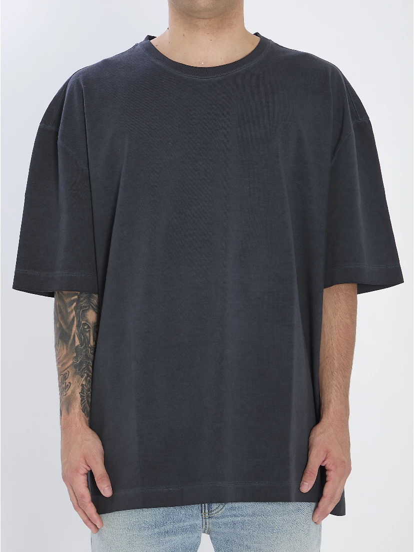 Craw neck T-shirt