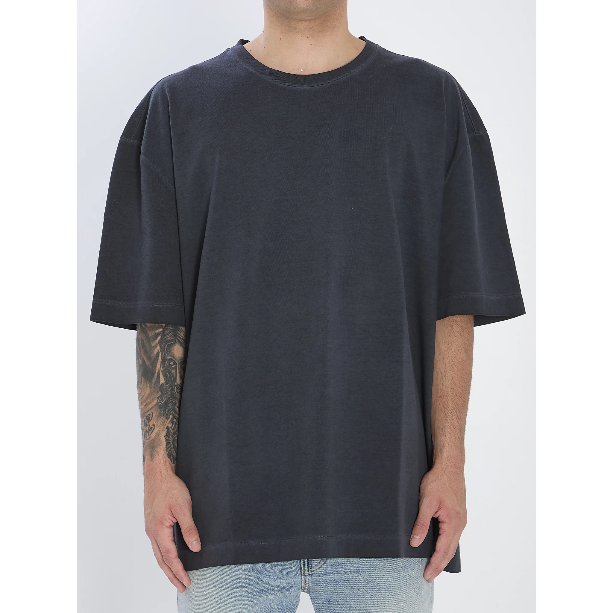 Craw neck T-shirt