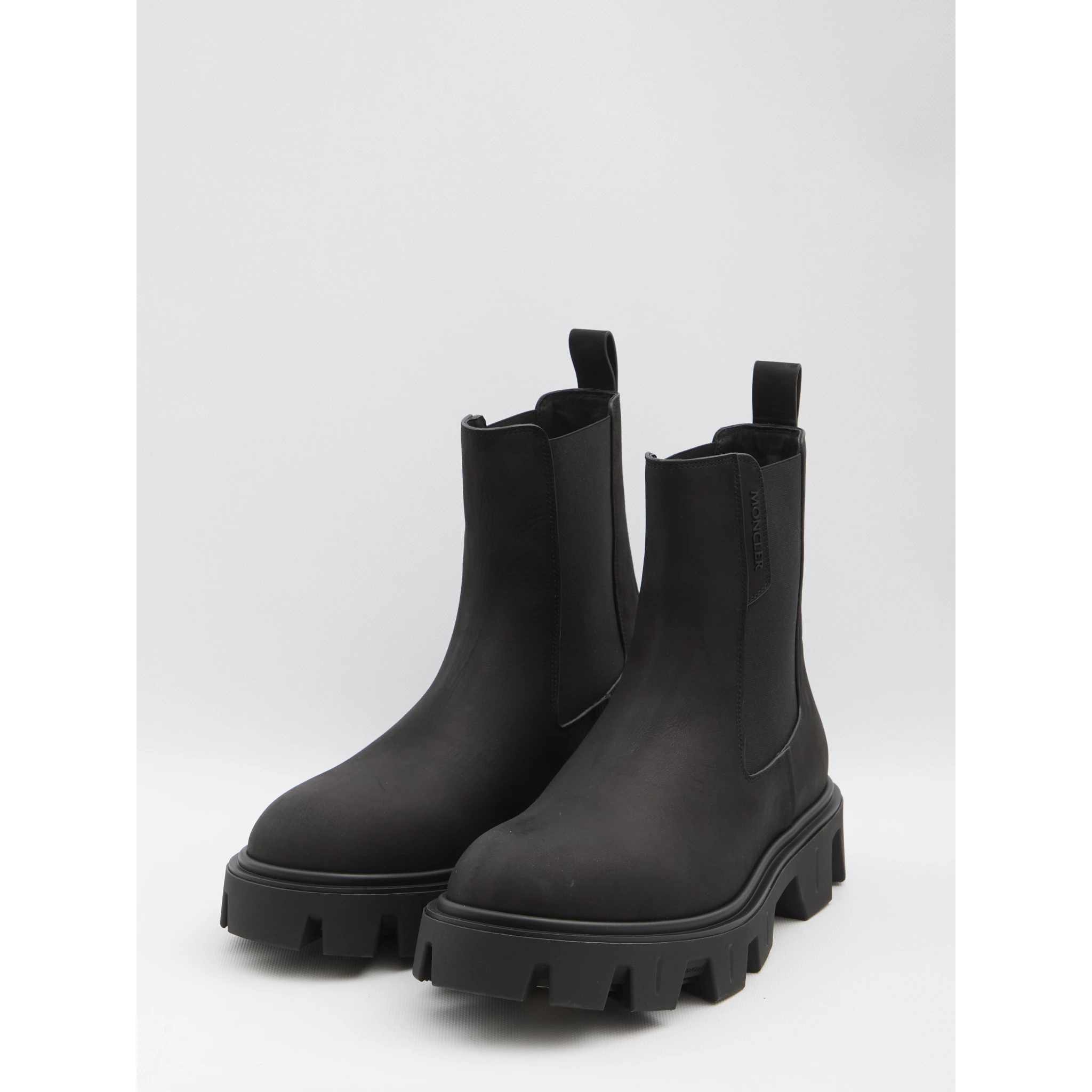 Chelsea Peak City boots in nubuck.