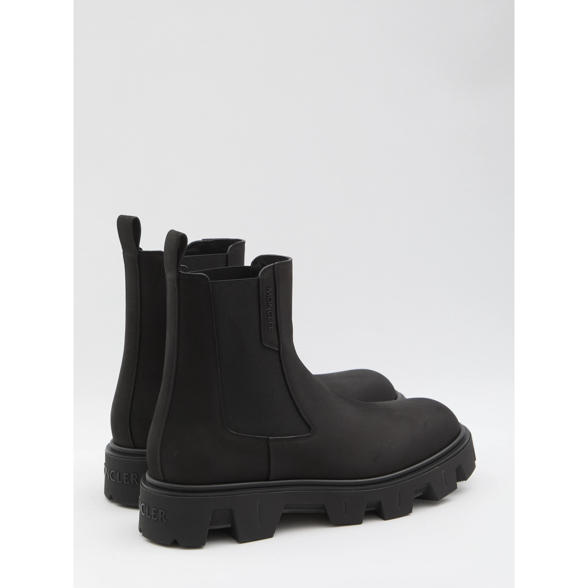 Chelsea Peak City boots in nubuck.