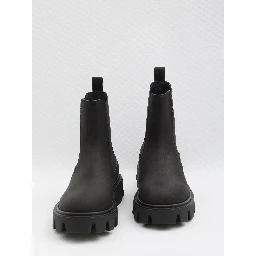 Chelsea Peak City boots in nubuck.