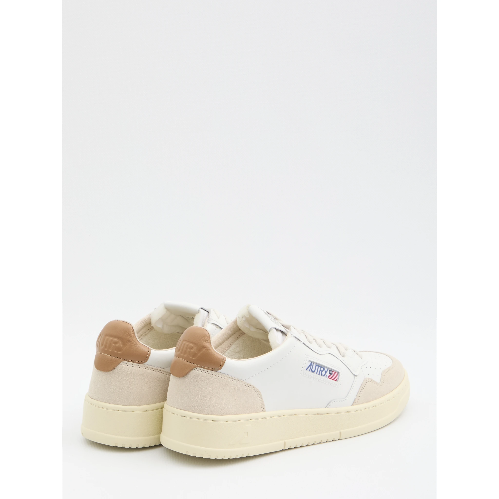 حذاء رياضي منخفض من ميداليست