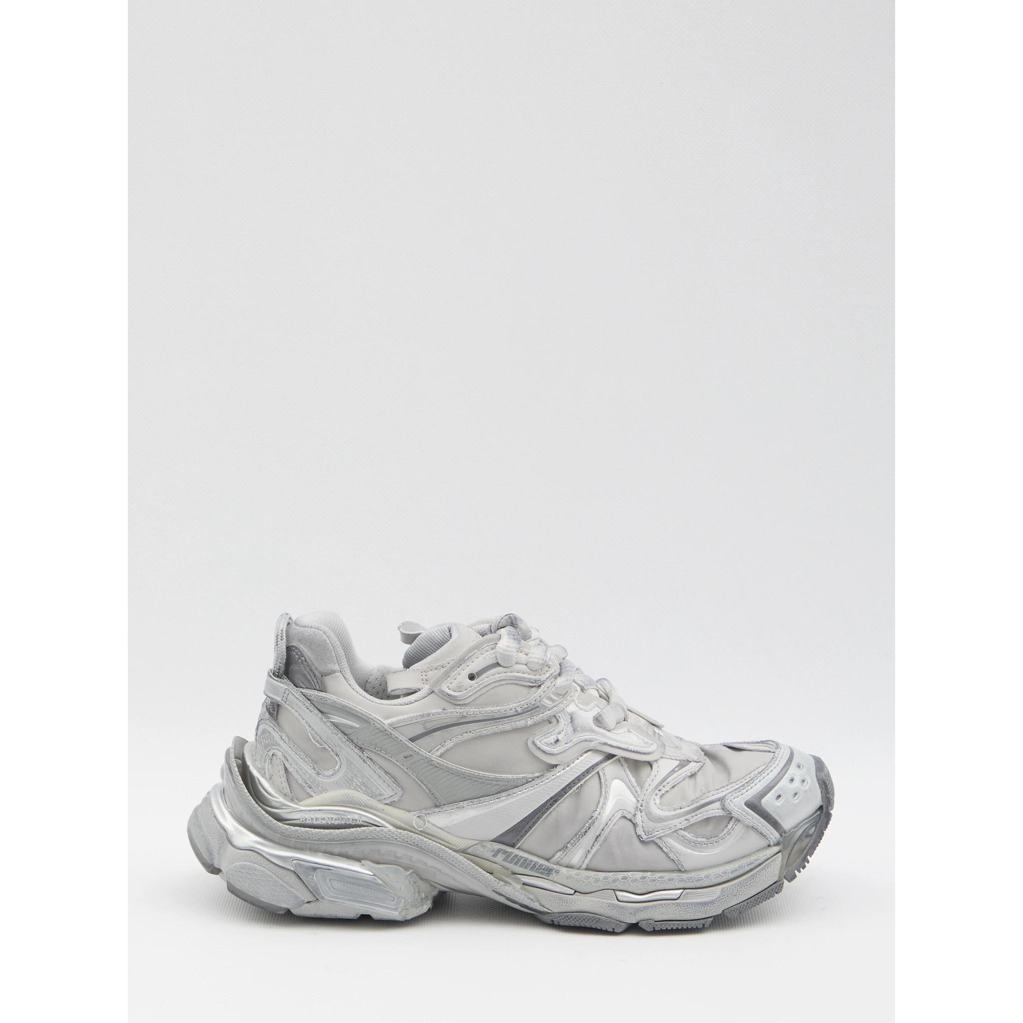 حذاء رياضي من طراز Runner 2