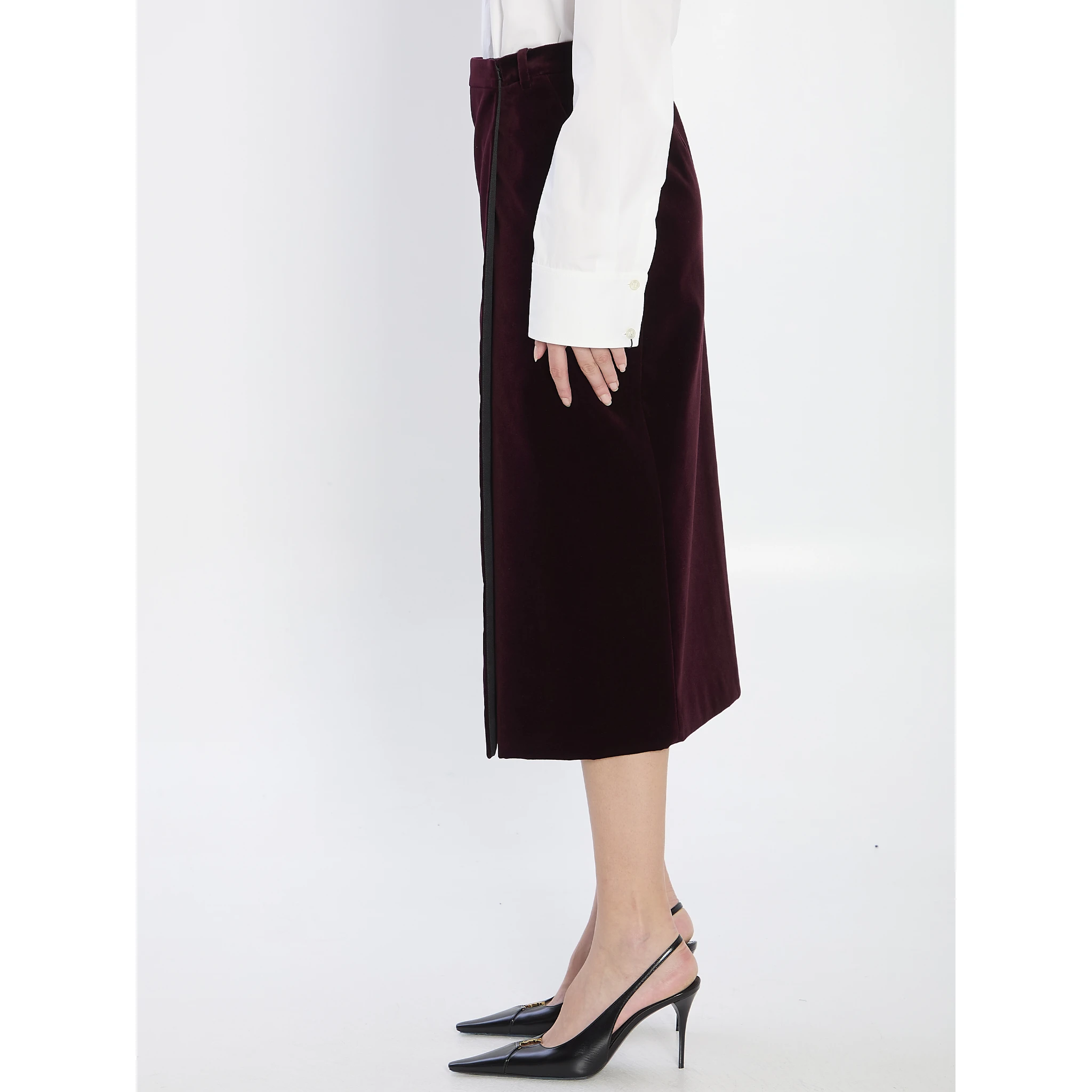 Wrap skirt in velvet