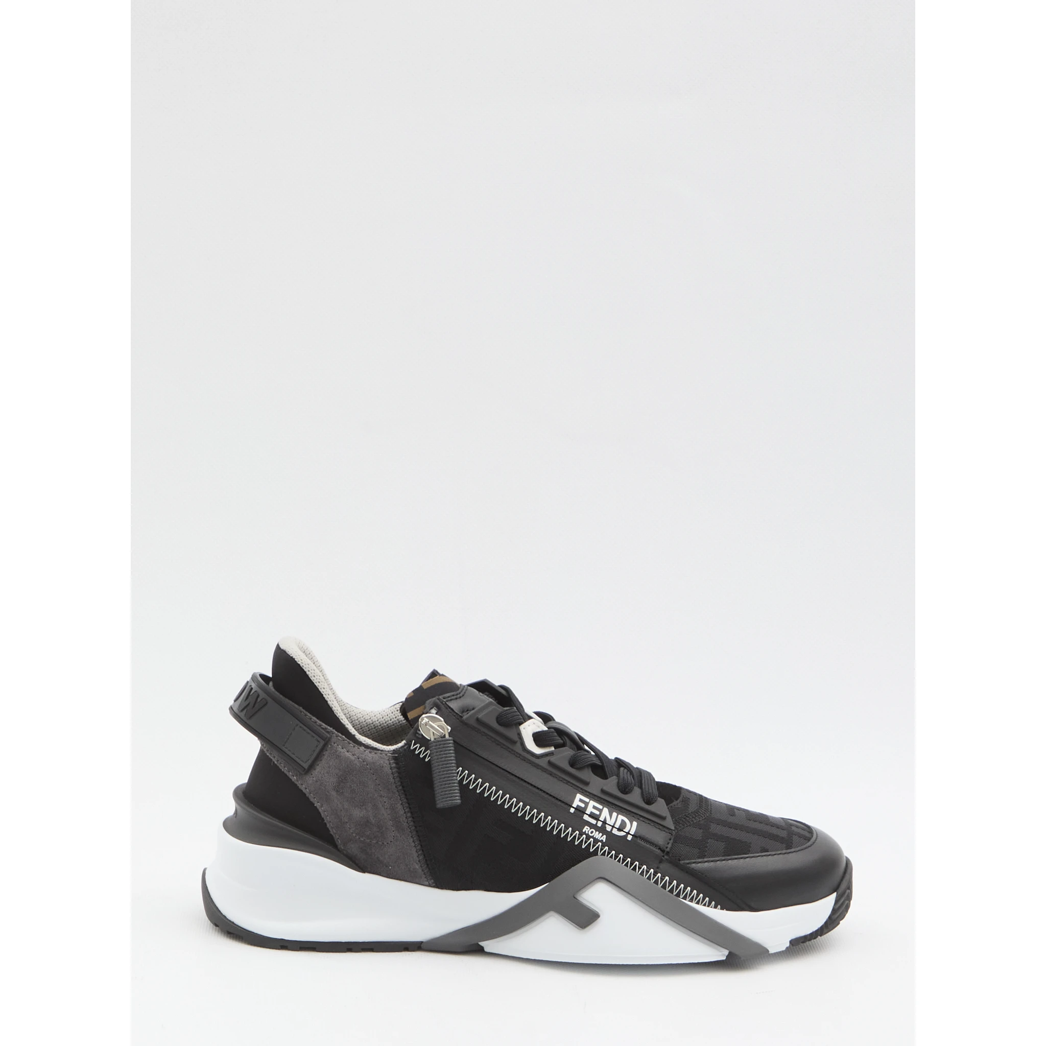 أحذية رياضية من فندي فلو