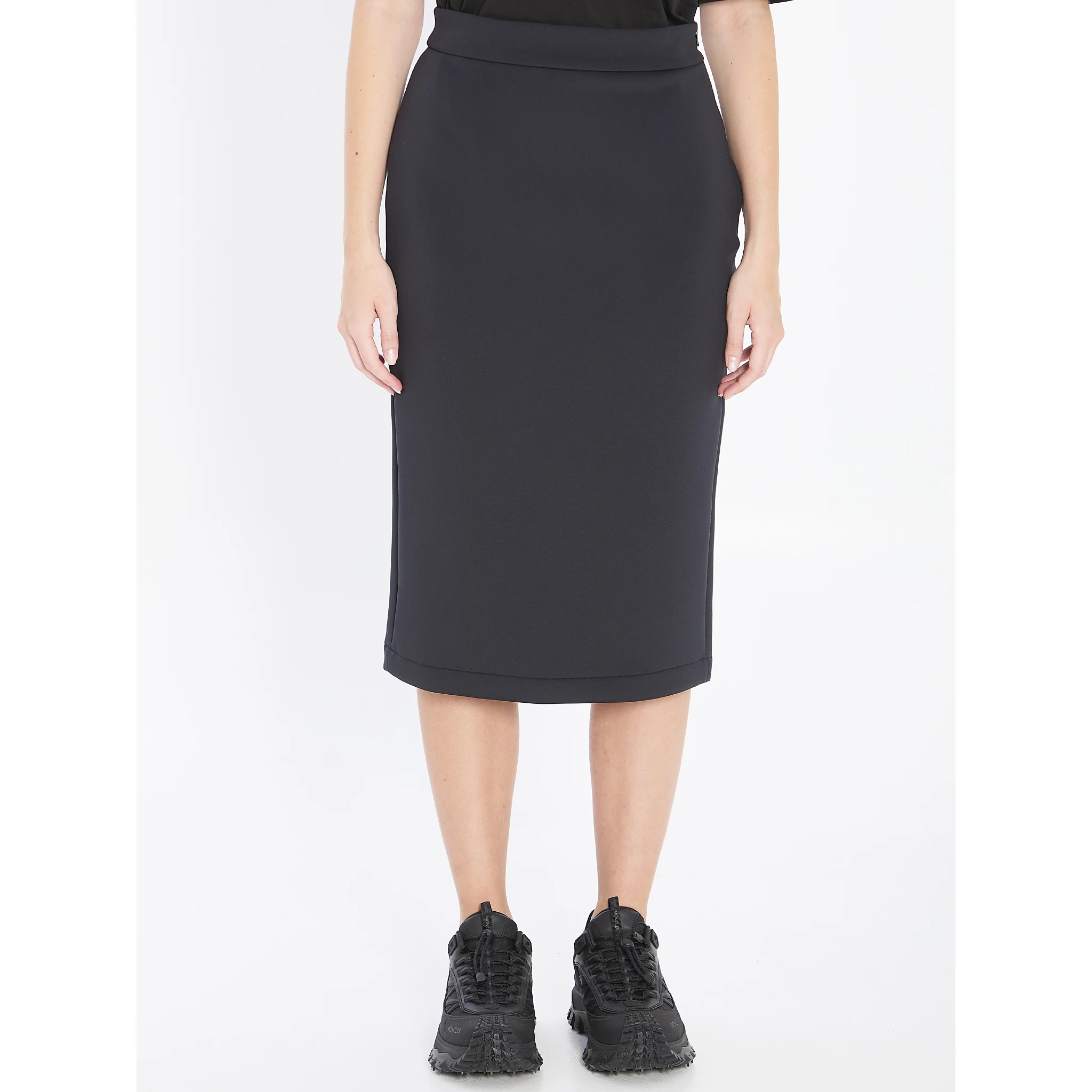 EE72 skirt