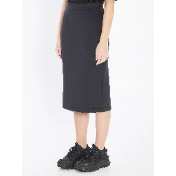 EE72 skirt