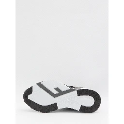 أحذية رياضية من فندي فلو