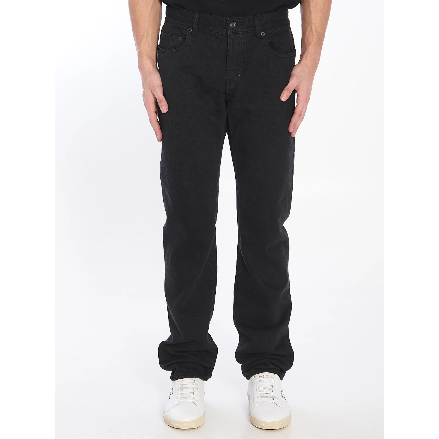 Slim-fit jeans
