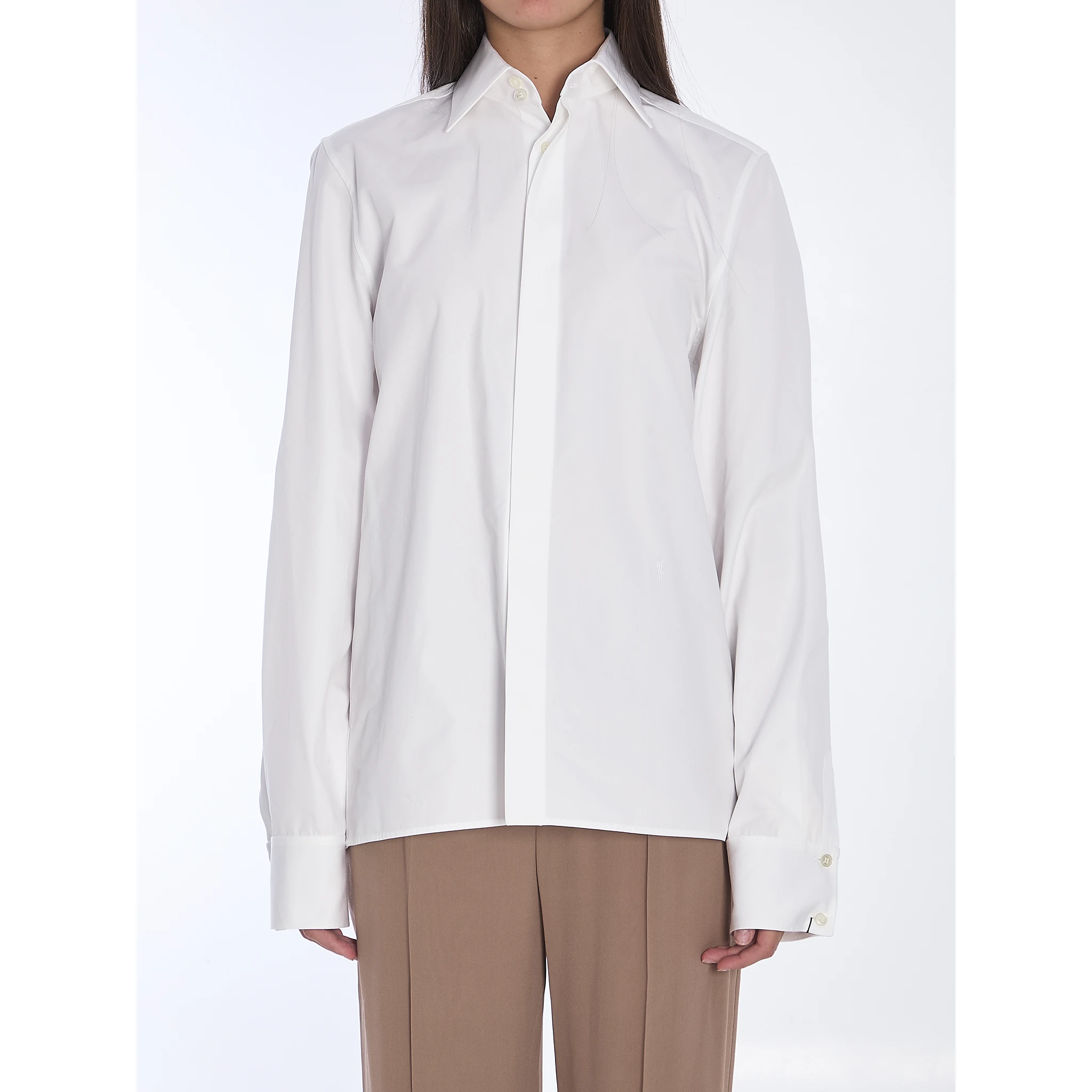 قميص من قماش البوبلين القطني