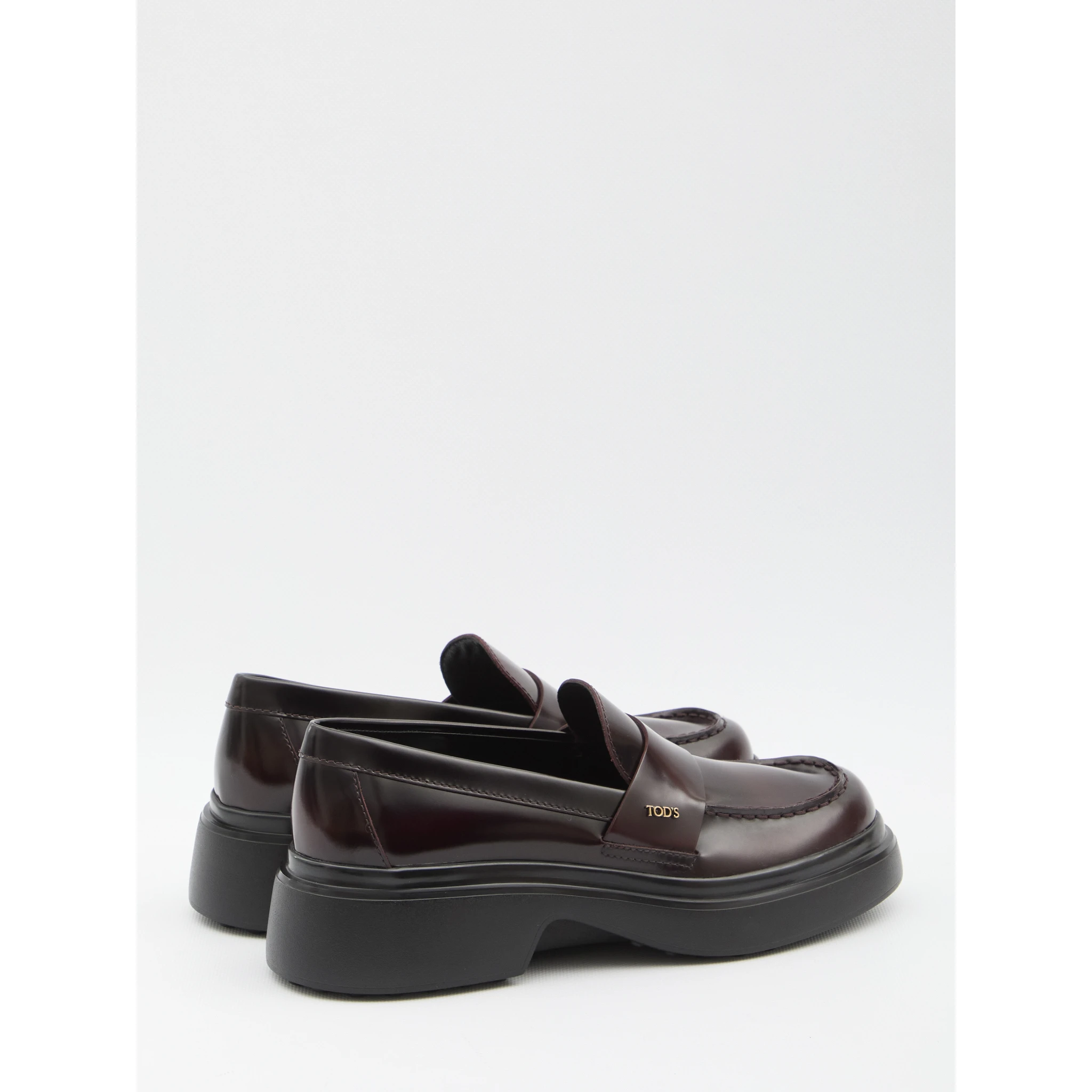 Leather loafer
