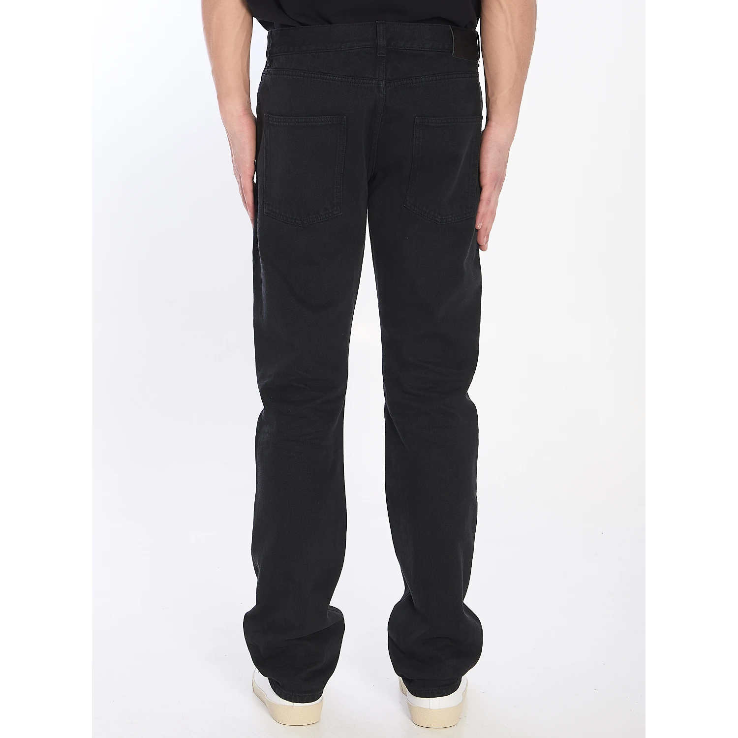Slim-fit jeans