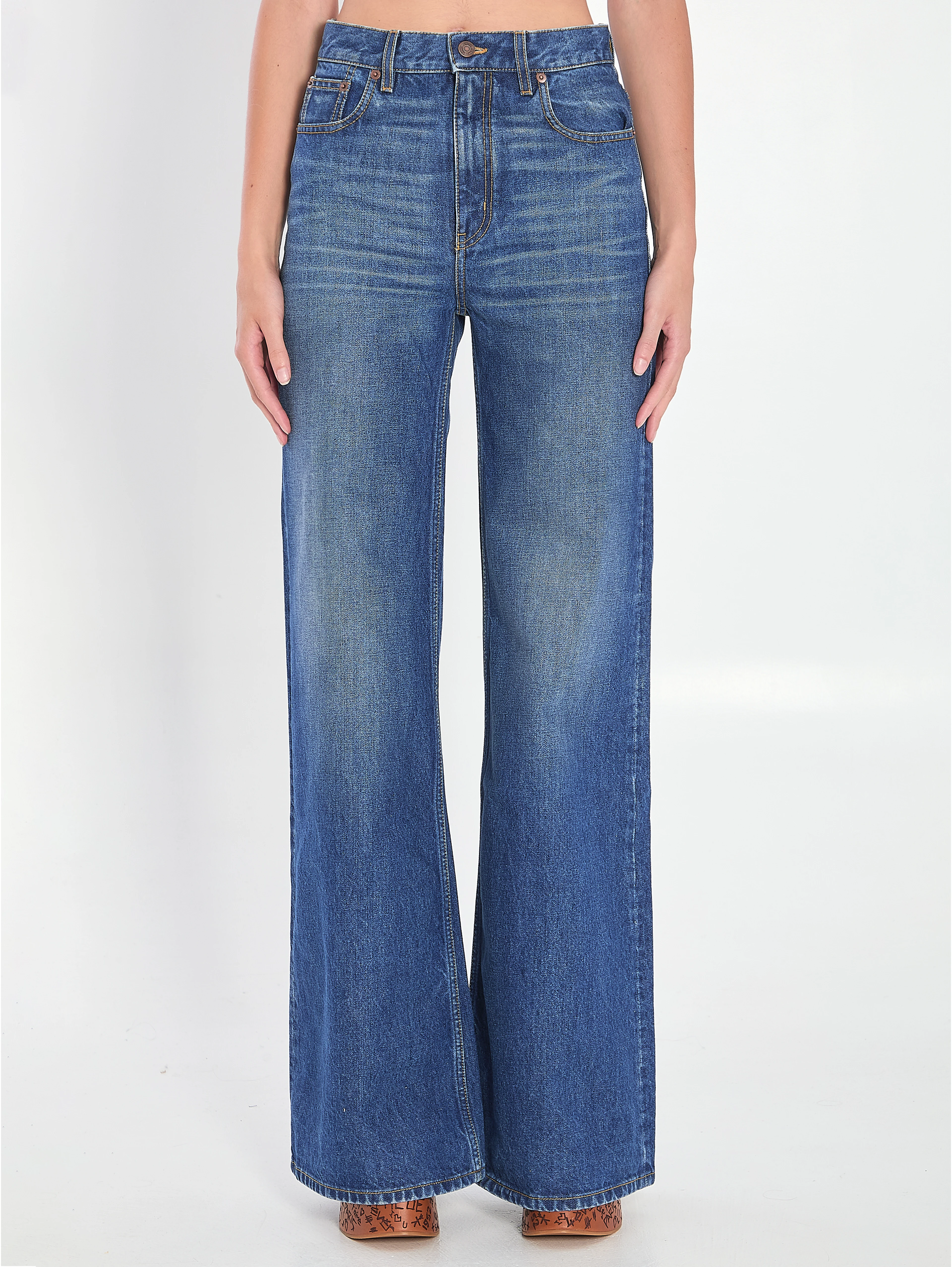 Wide-leg Jeans