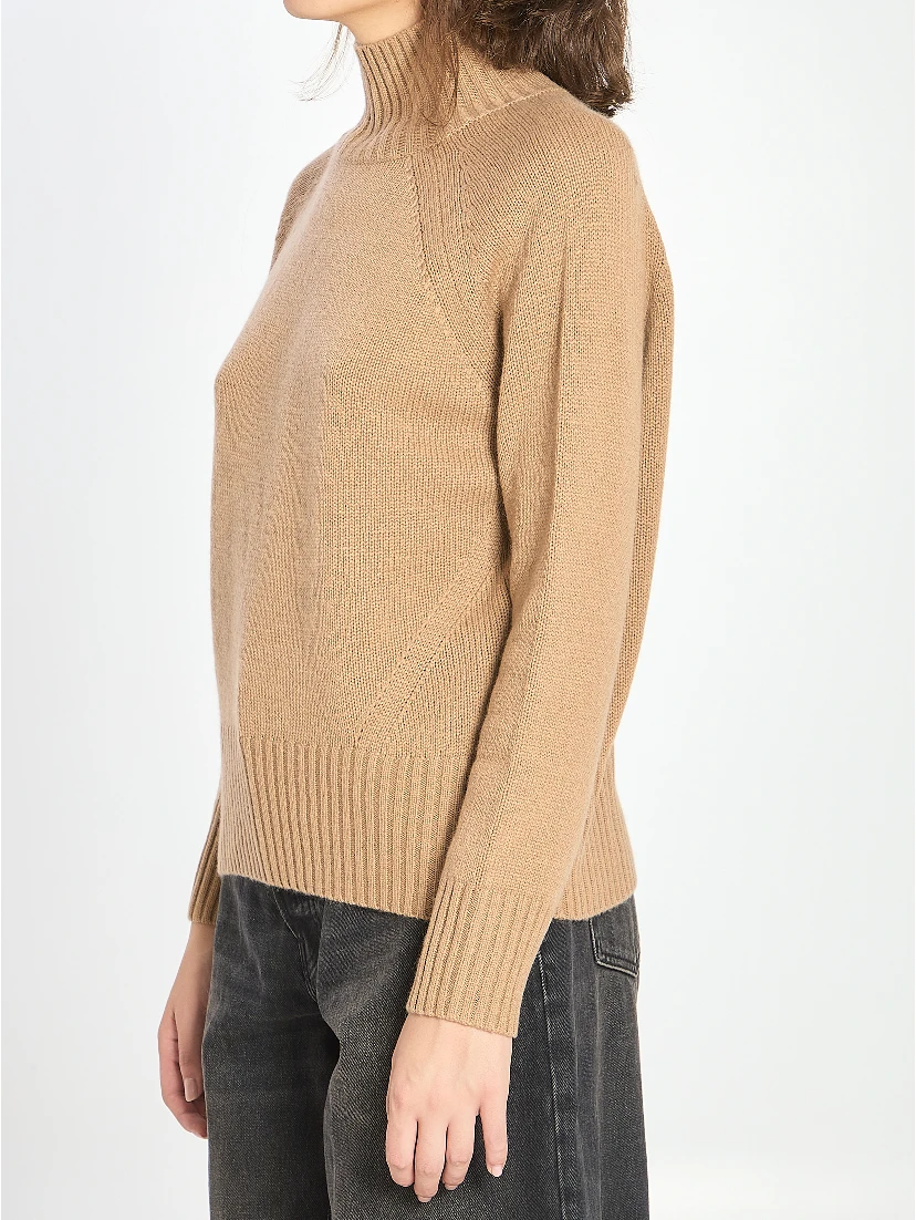 Turtleneck in wool and cashmere