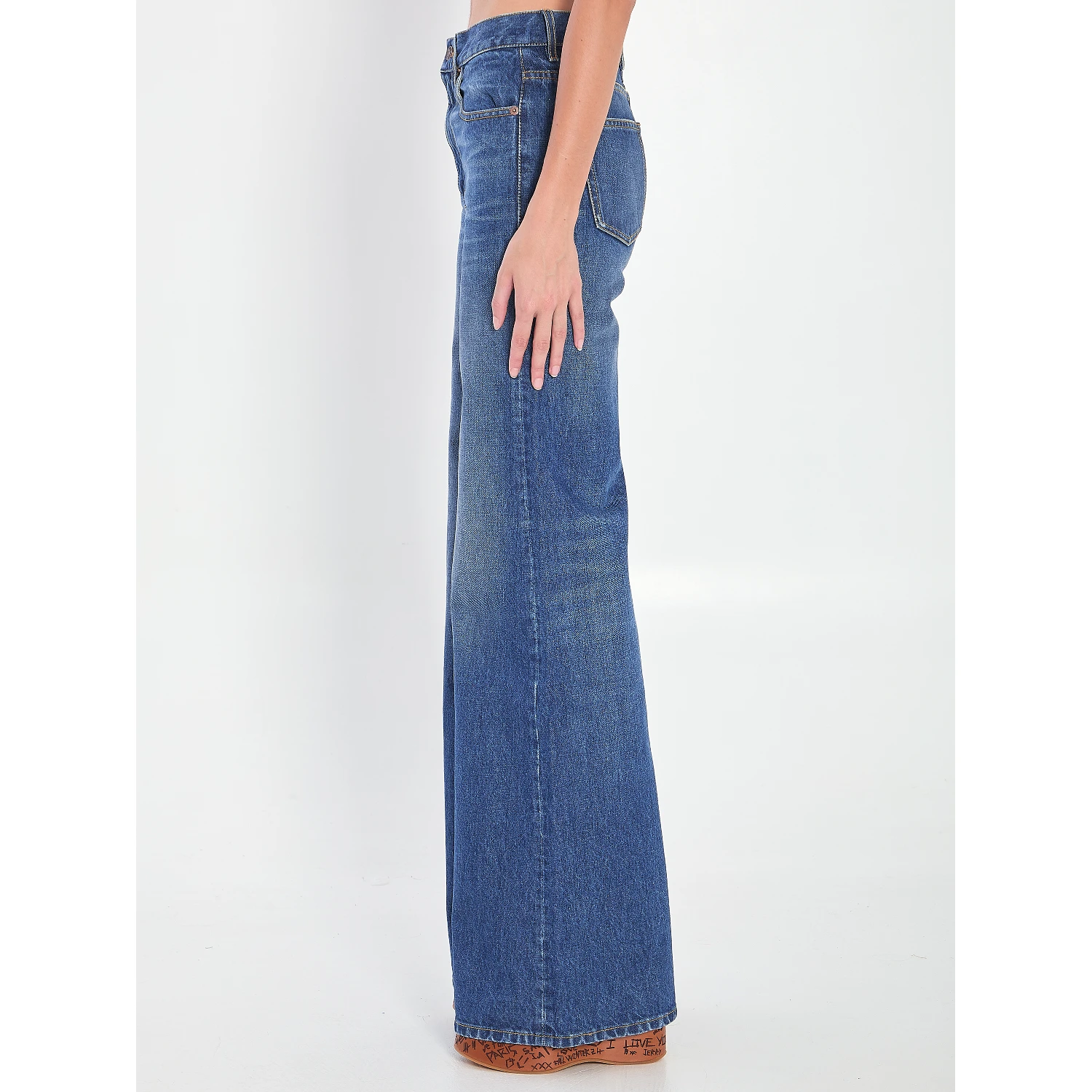 Wide-leg Jeans