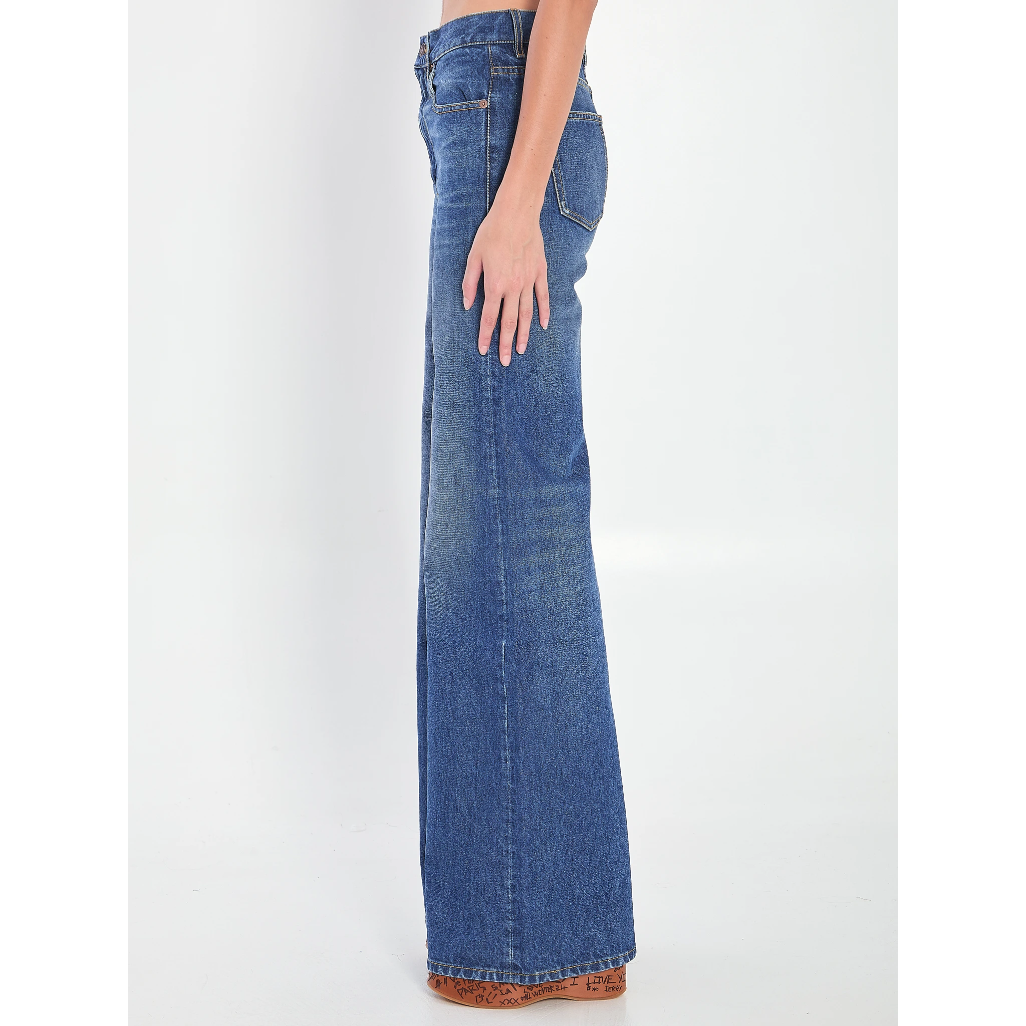 Wide-leg Jeans