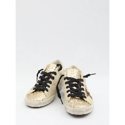 أحذية رياضية سوبر ستار