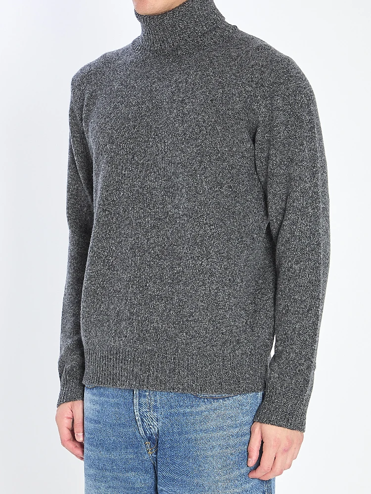 Mouline turtleneck sweater alternative