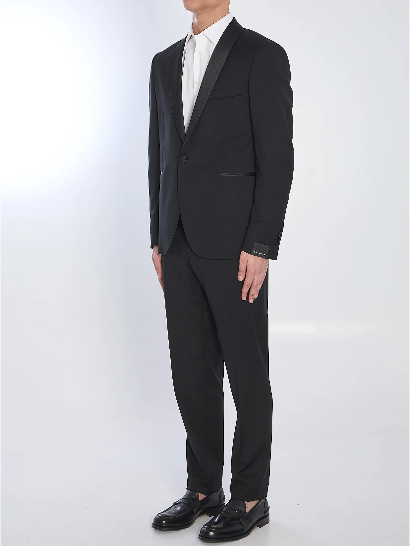 Tuxedo in virgin wool