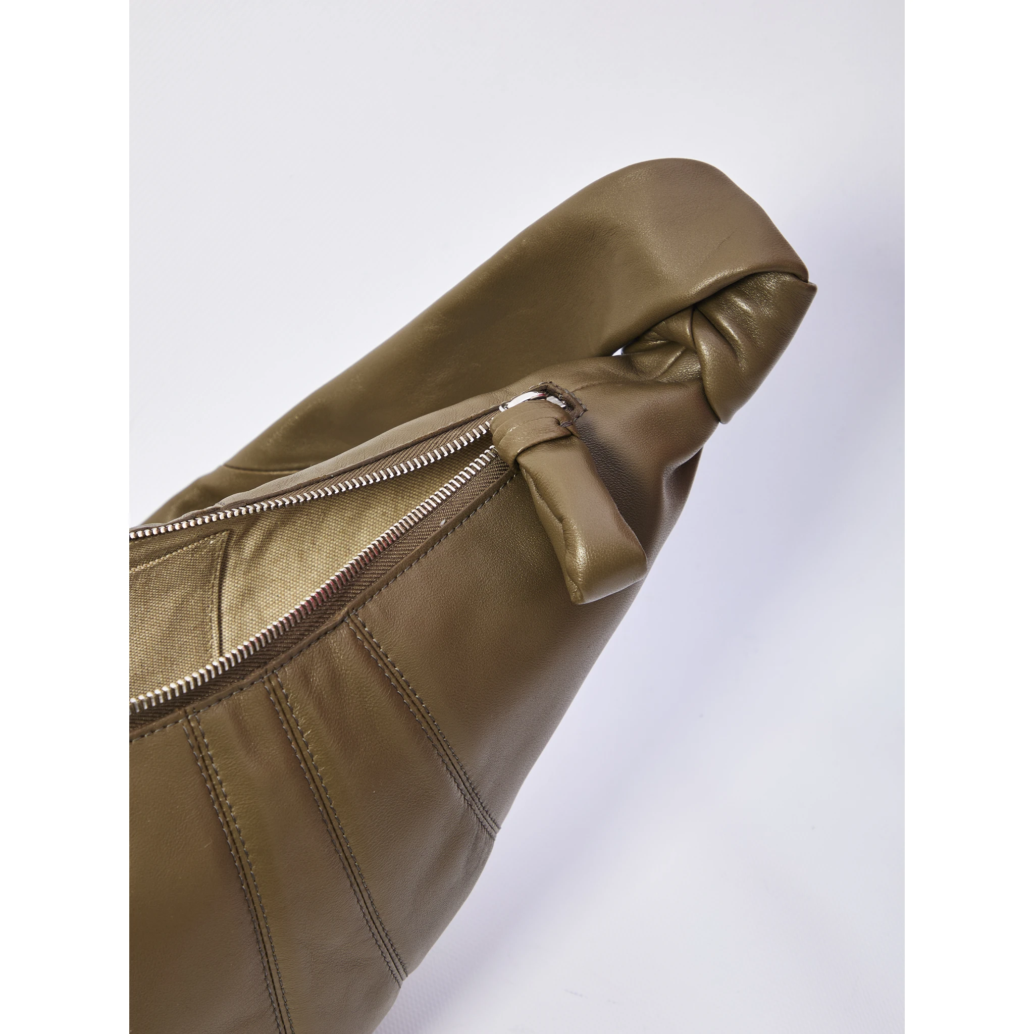 Croissant bag medium