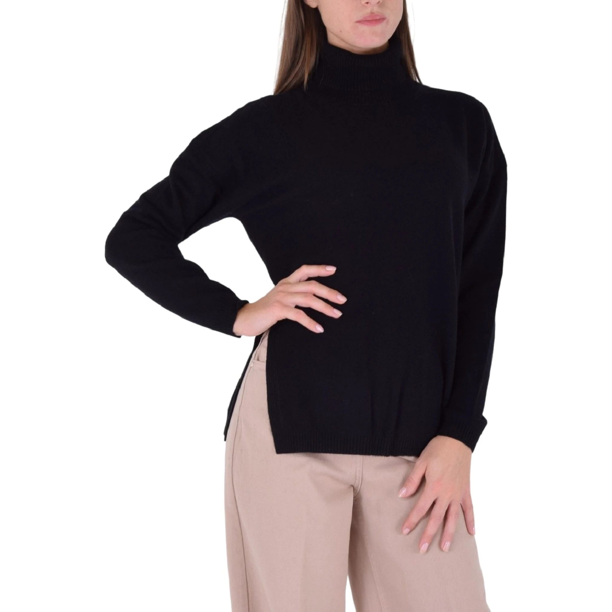 كنزات كوكا سوداء