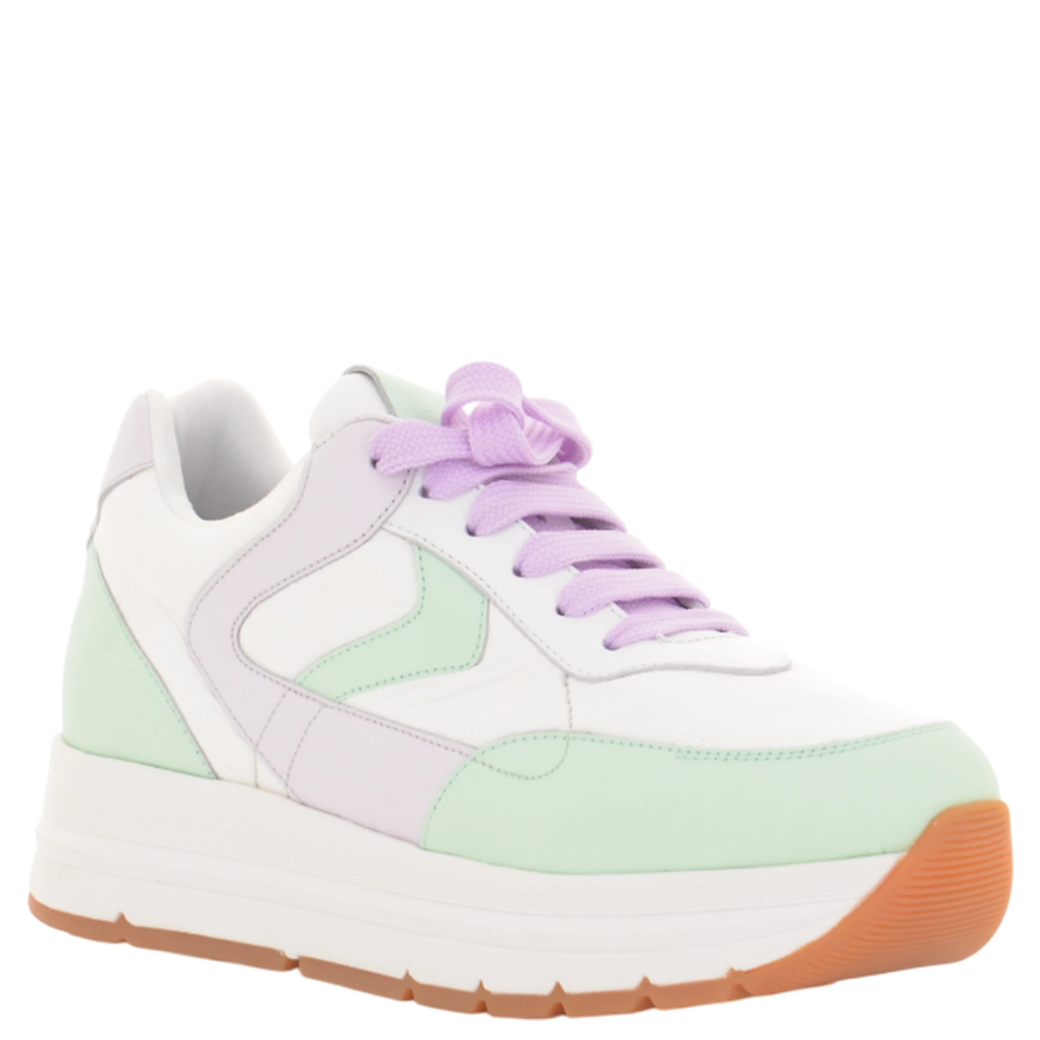 حذاء رياضي أبيض من نوع فوال بلانش