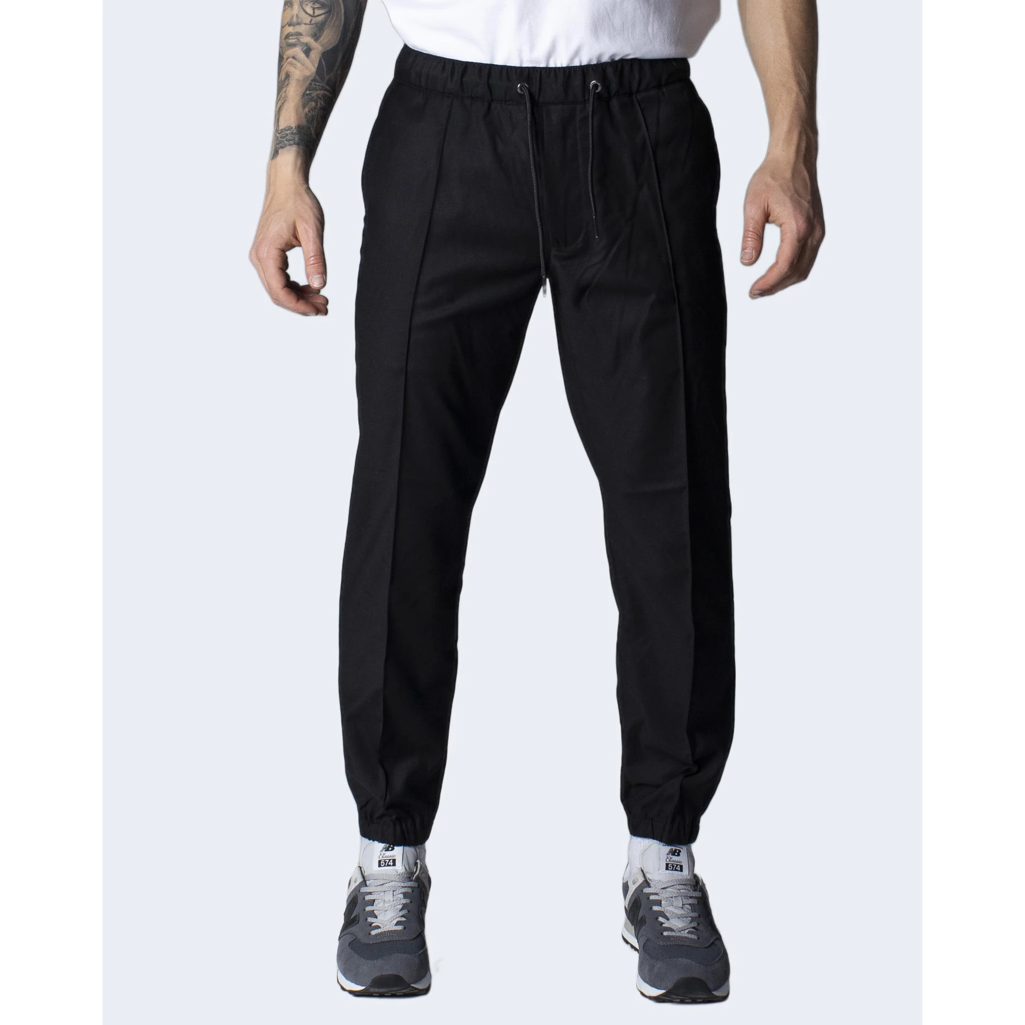 ARMANI EXCHANGE Trousers Black