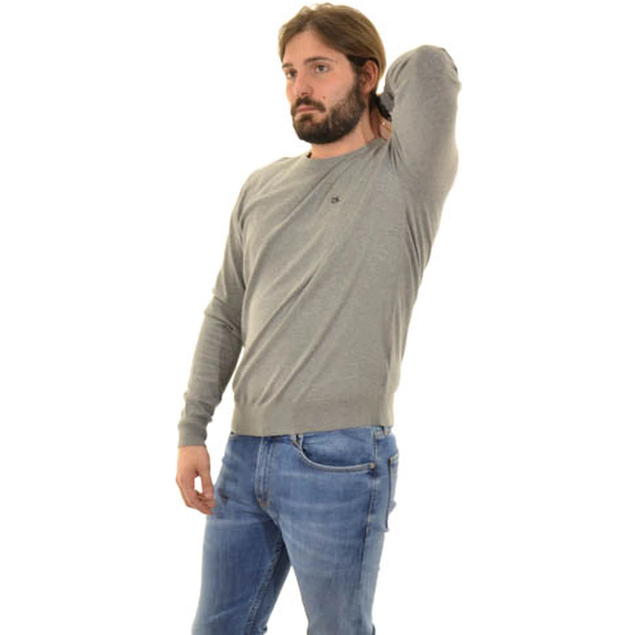 كنزات كالفن كلاين رمادية