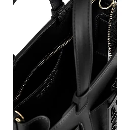 A|X Classic Shoulder Bag
