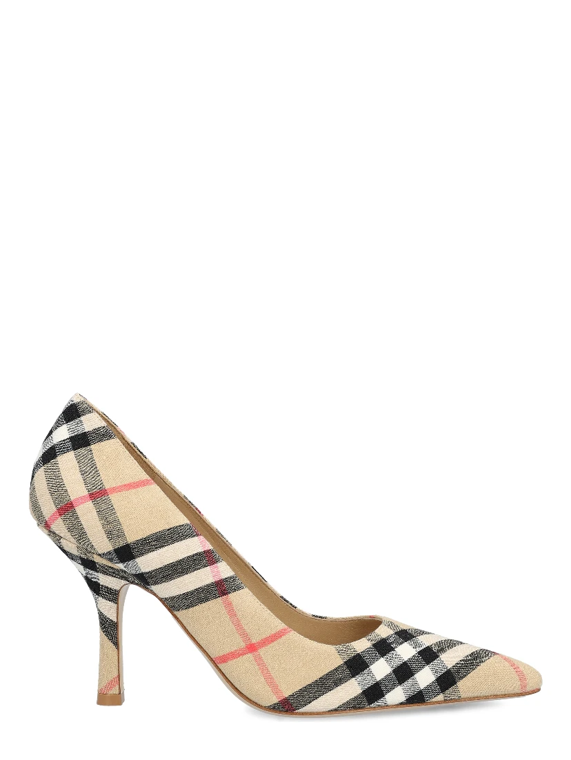 Burberry With Heel