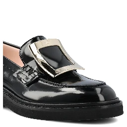 Roger Vivier Flat shoes Black