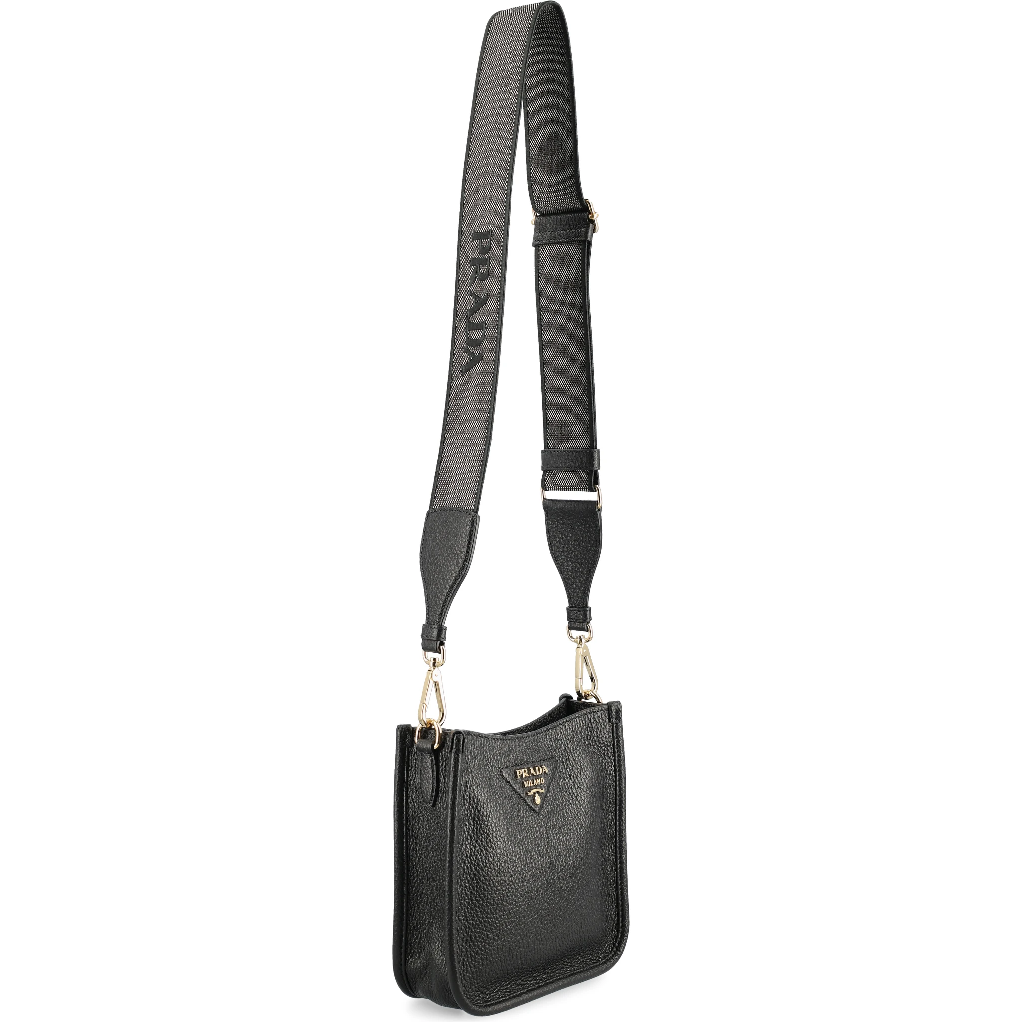logo-plaque leather shoulder bag
