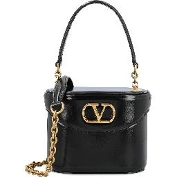 حقائب فالنتينو غارافاني.. أسود