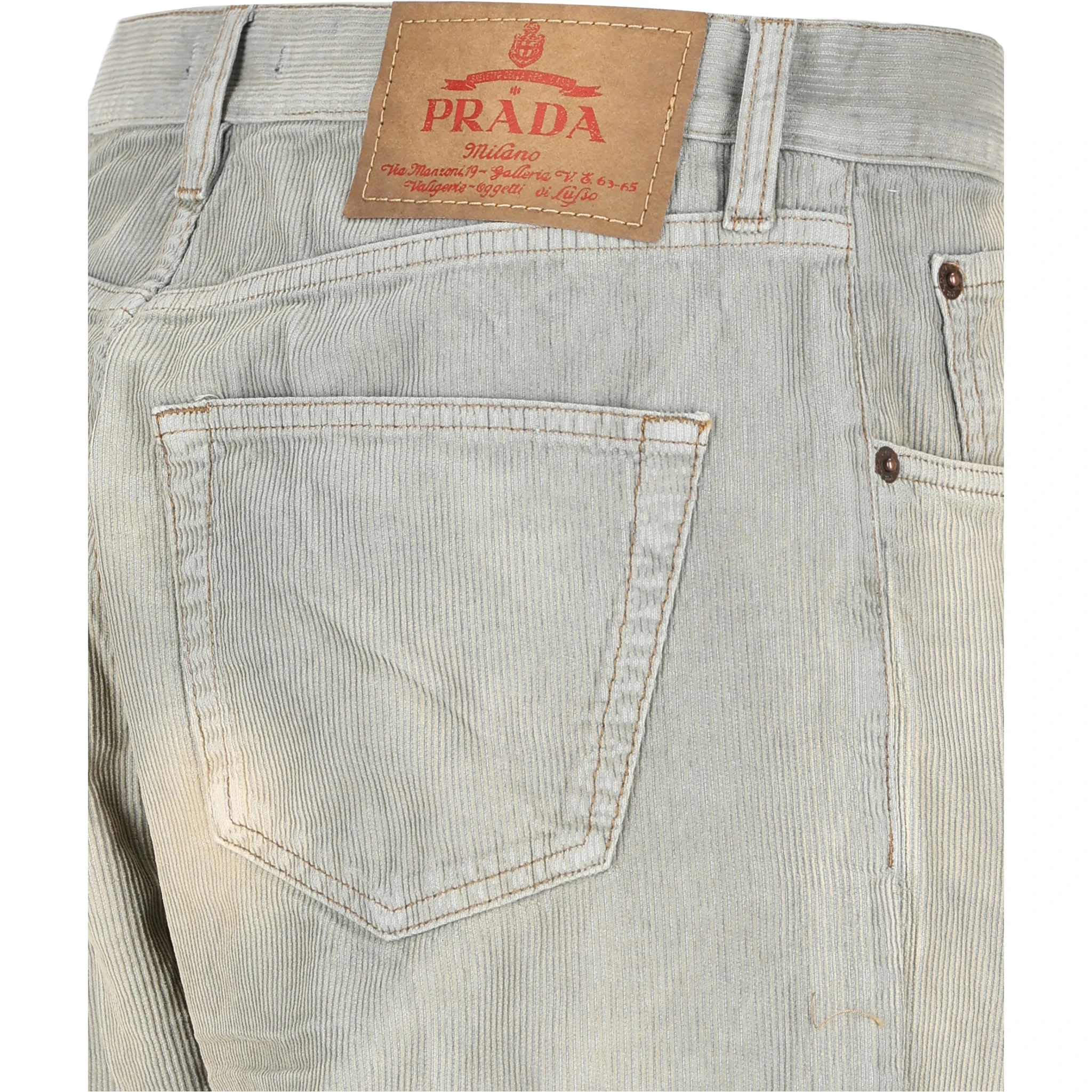 جينز برادا أزرق