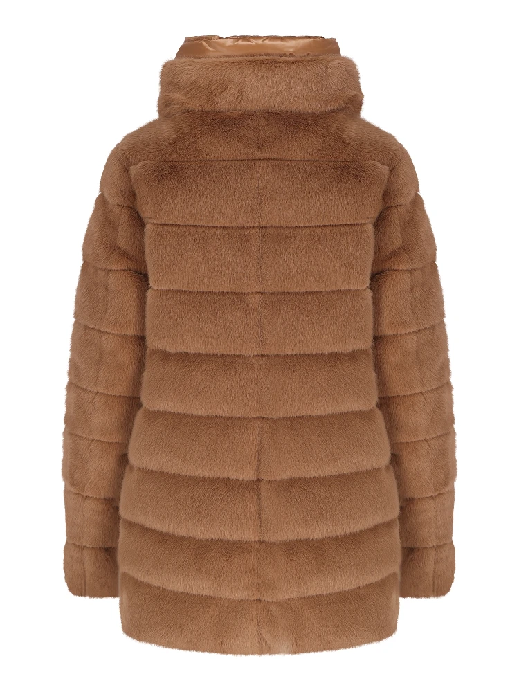 Quilted high-neck jacket alternative