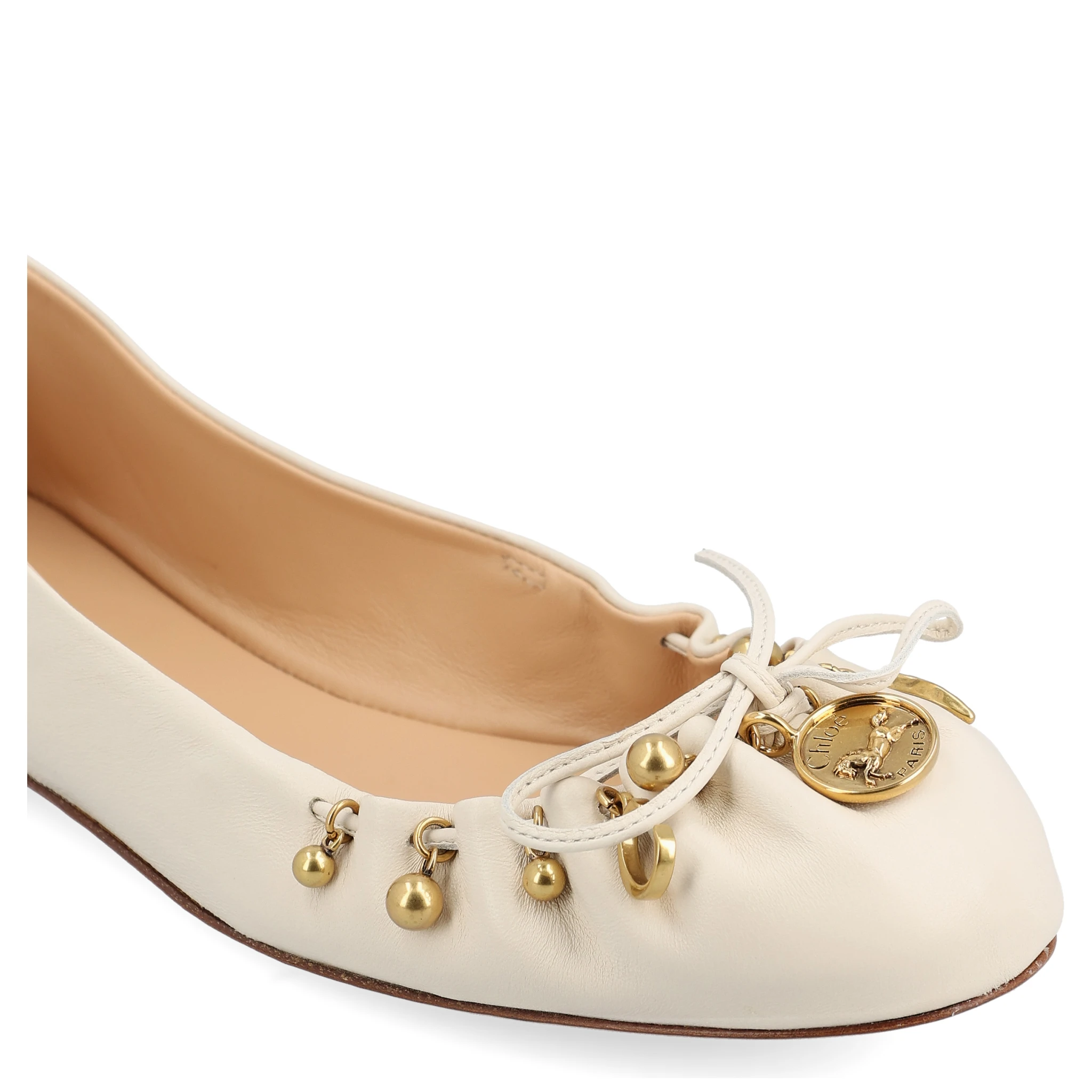 أحذية كلوي المسطحة