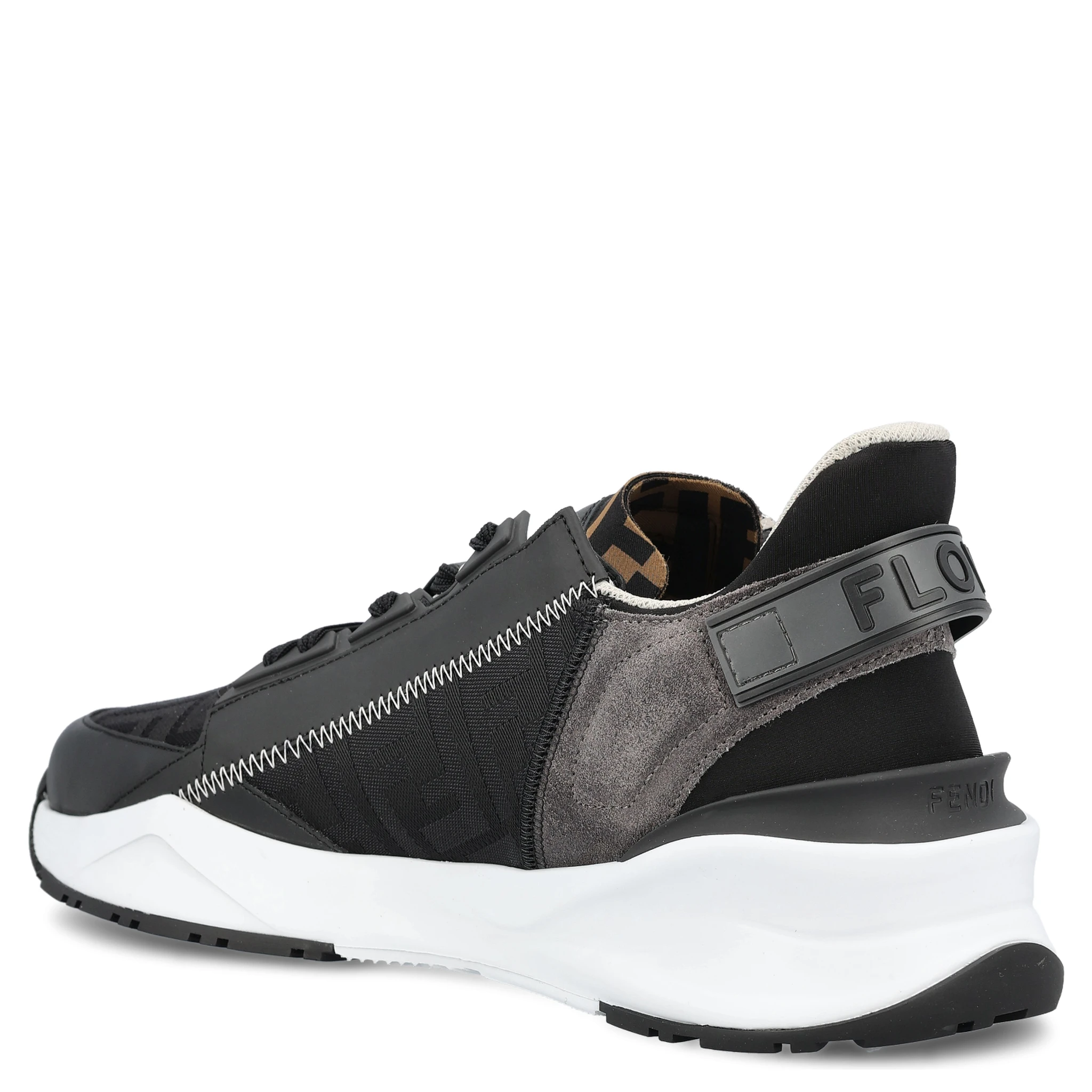 أحذية رياضية من فندي