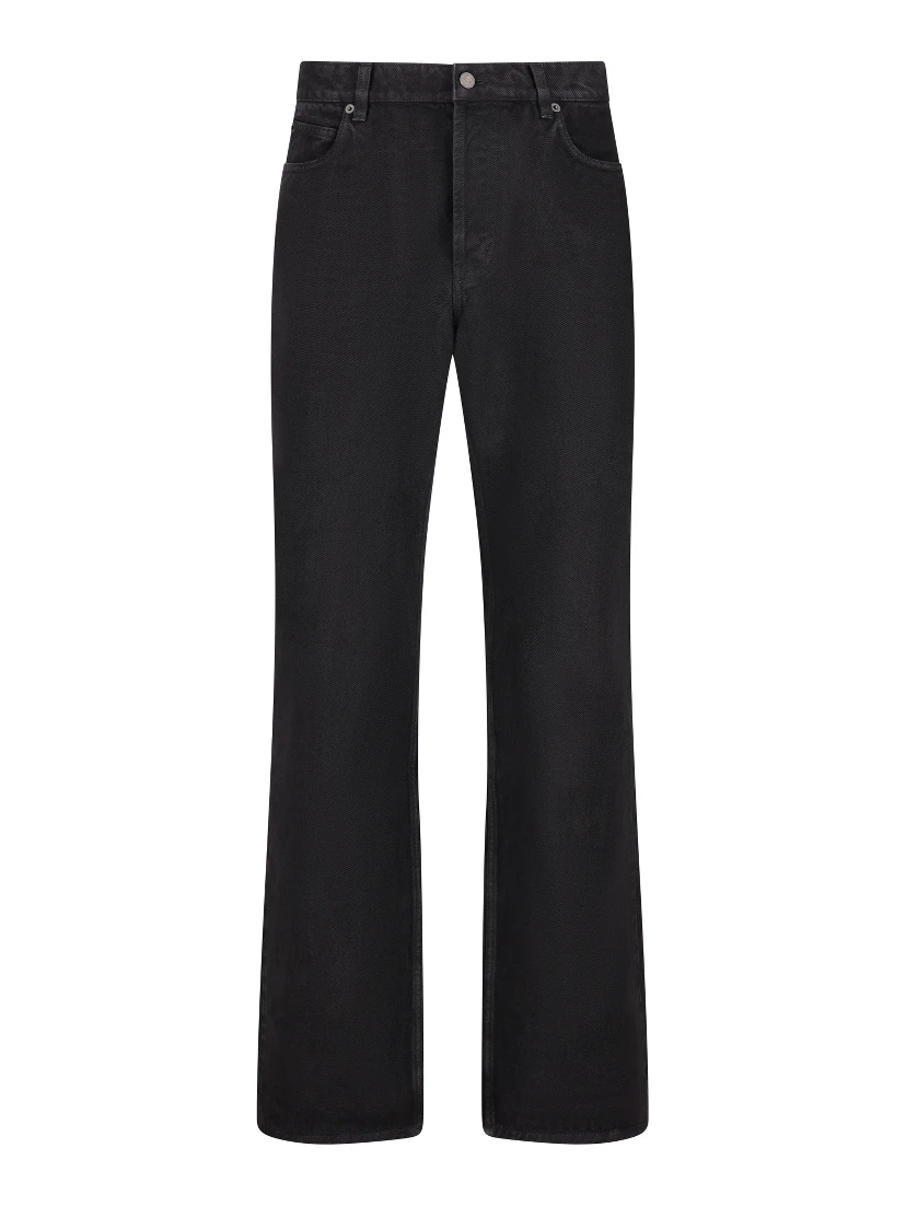 بنطلون جينز بقصة مستقيمة